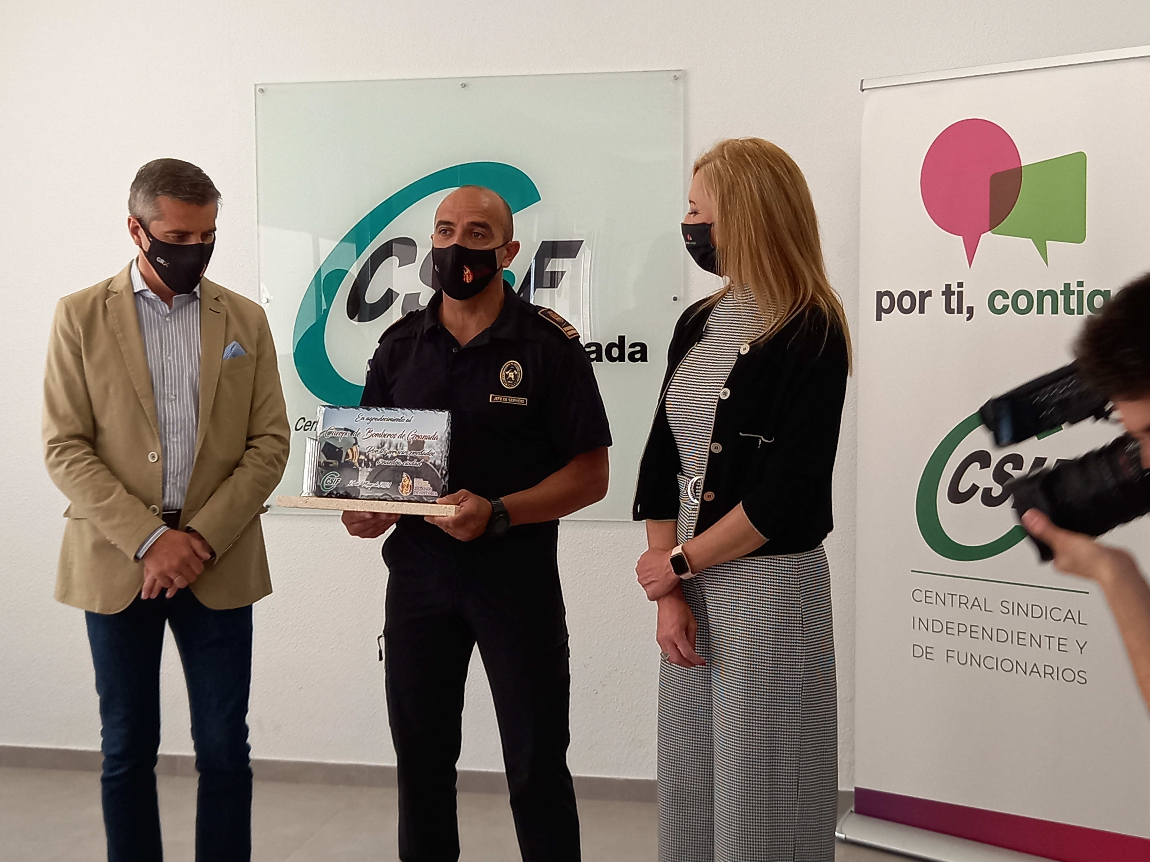 CSIF reconoce la labor del cuerpo de Bomberos de Granada con motivo de la celebración de su Bicentenario