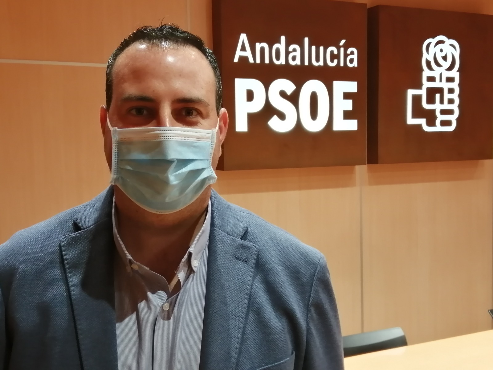 El PSOE pide a Luis Salvador que deje gobernar al partido más votado