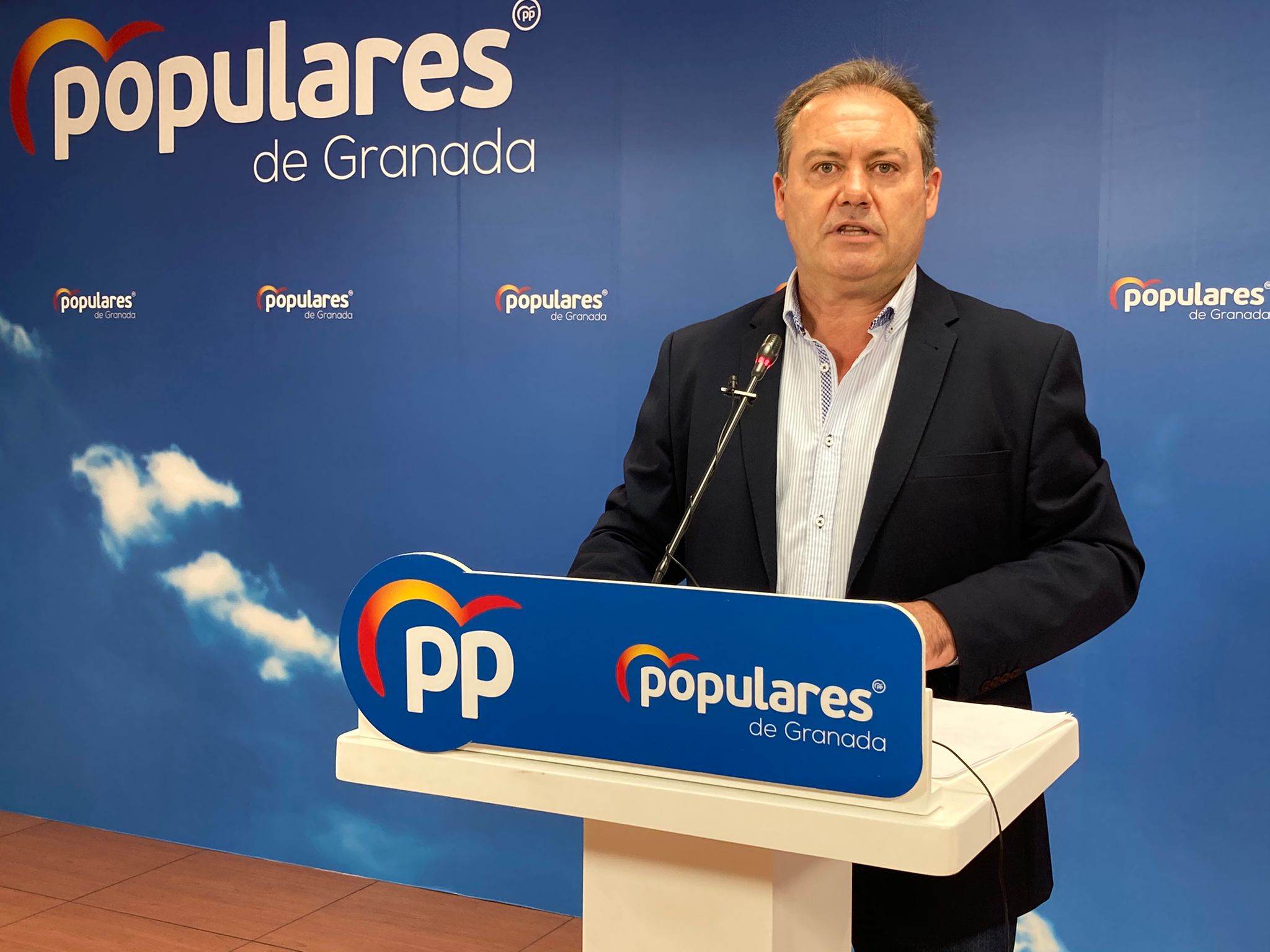 El PP critica «falta de conexiones internacionales» en aeropuerto frente a la recuperación de otras provincias