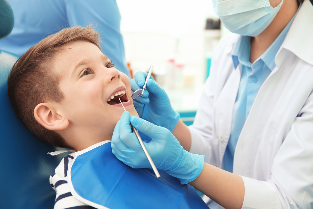 La Facultad de Odontología de la UGR ofrece revisiones dentales gratuitas para pacientes pediátricos
