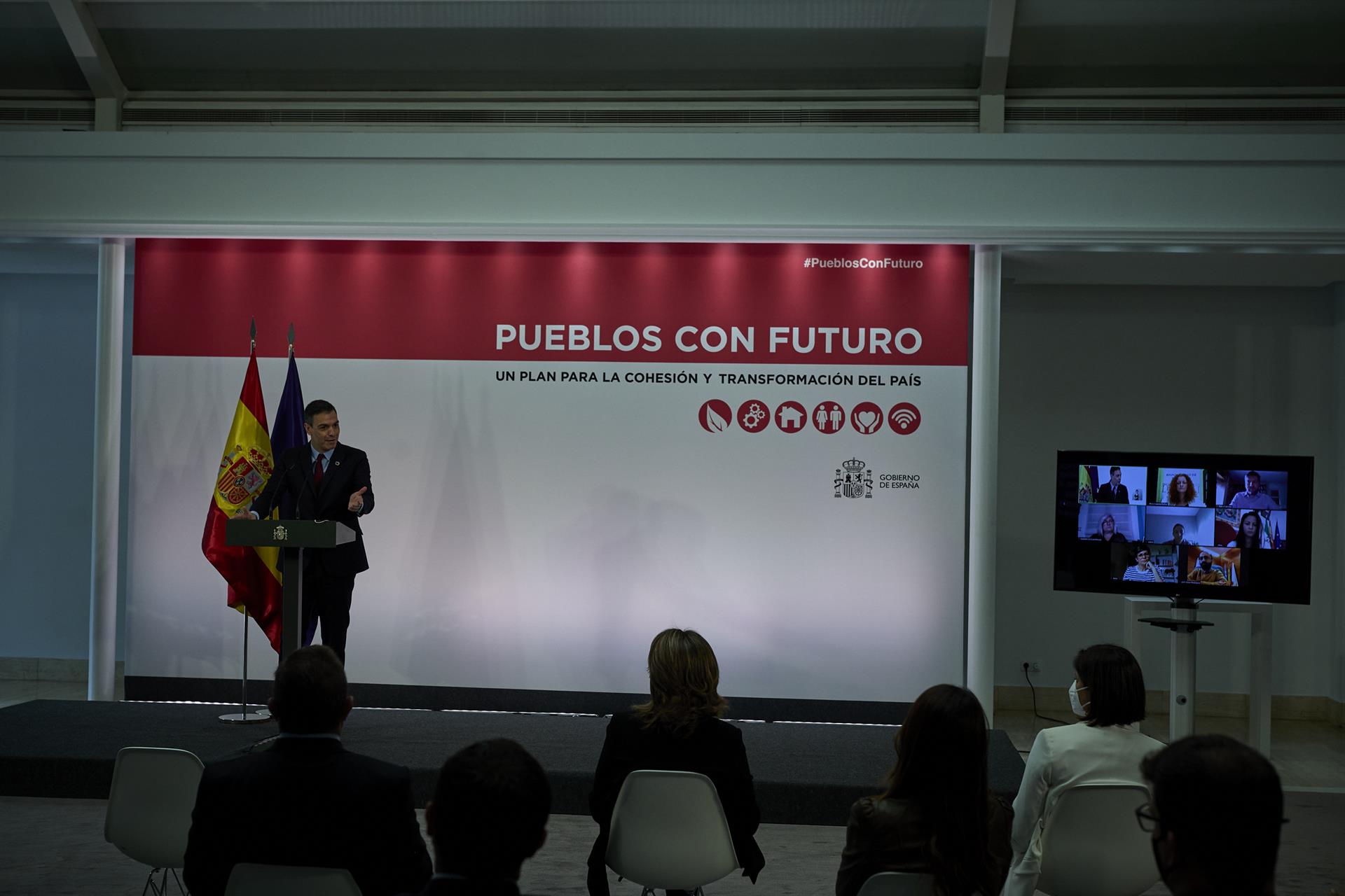 Sánchez presenta su plan para los pueblos apostando por afrontar la despoblación como un «reto democrático»