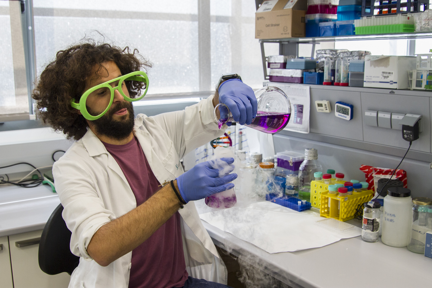 El investigador de la UGR Carlos Peris participa en la final del concurso de monólogos científicos Famelab España 2021