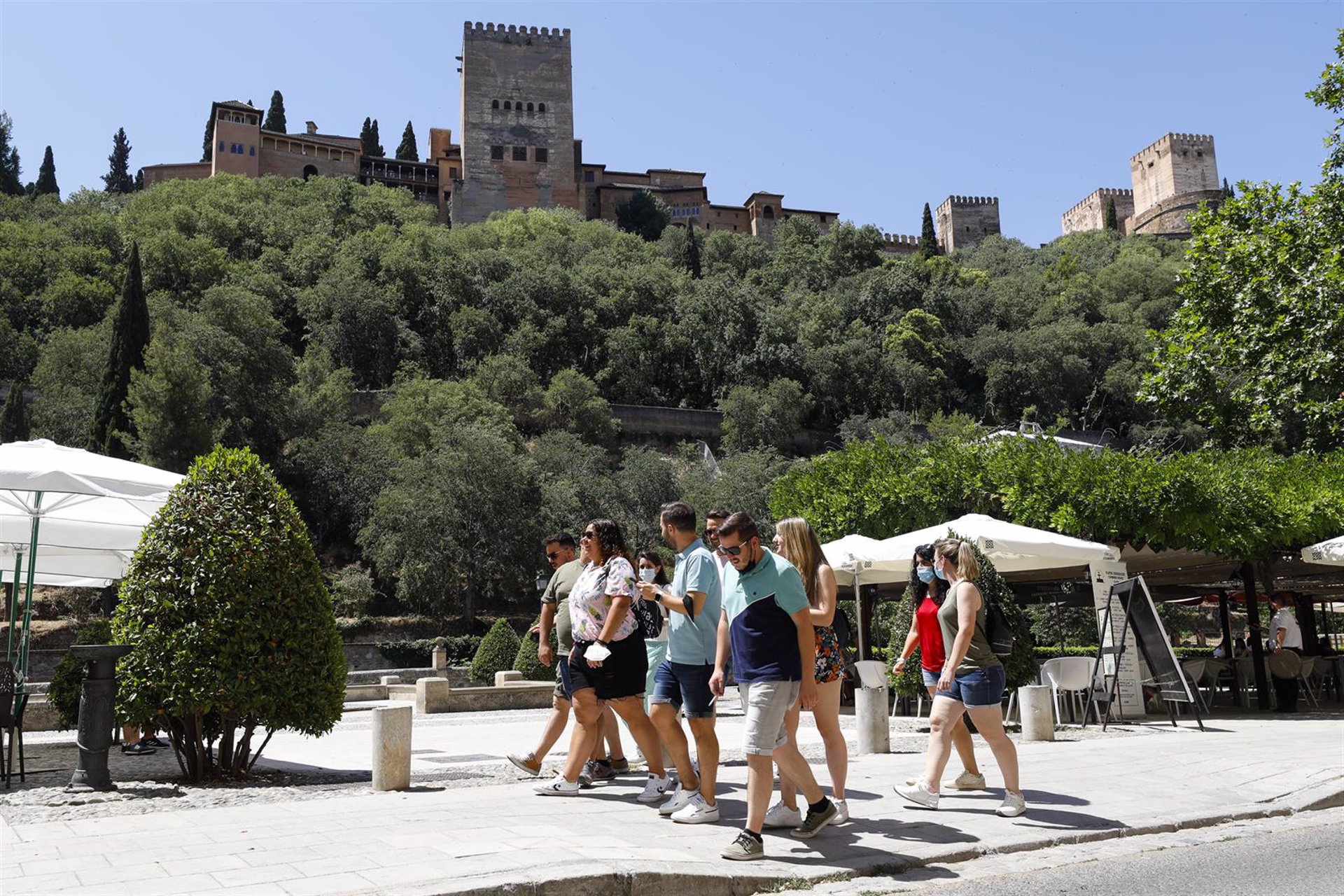 El sector turístico espera un «gran puente» en Granada, con una media de ocupación del 80 por ciento