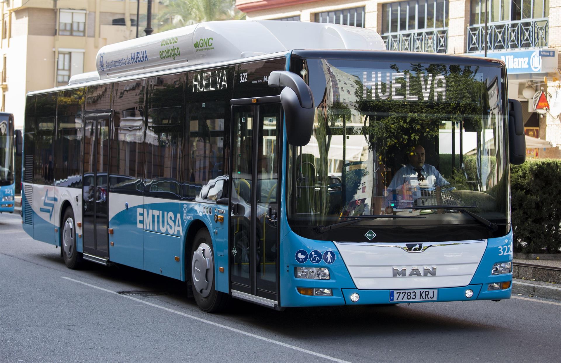 Ochenta y tres municipios andaluces podrán acogerse a 1.000 millones del Gobierno para renovar el transporte público