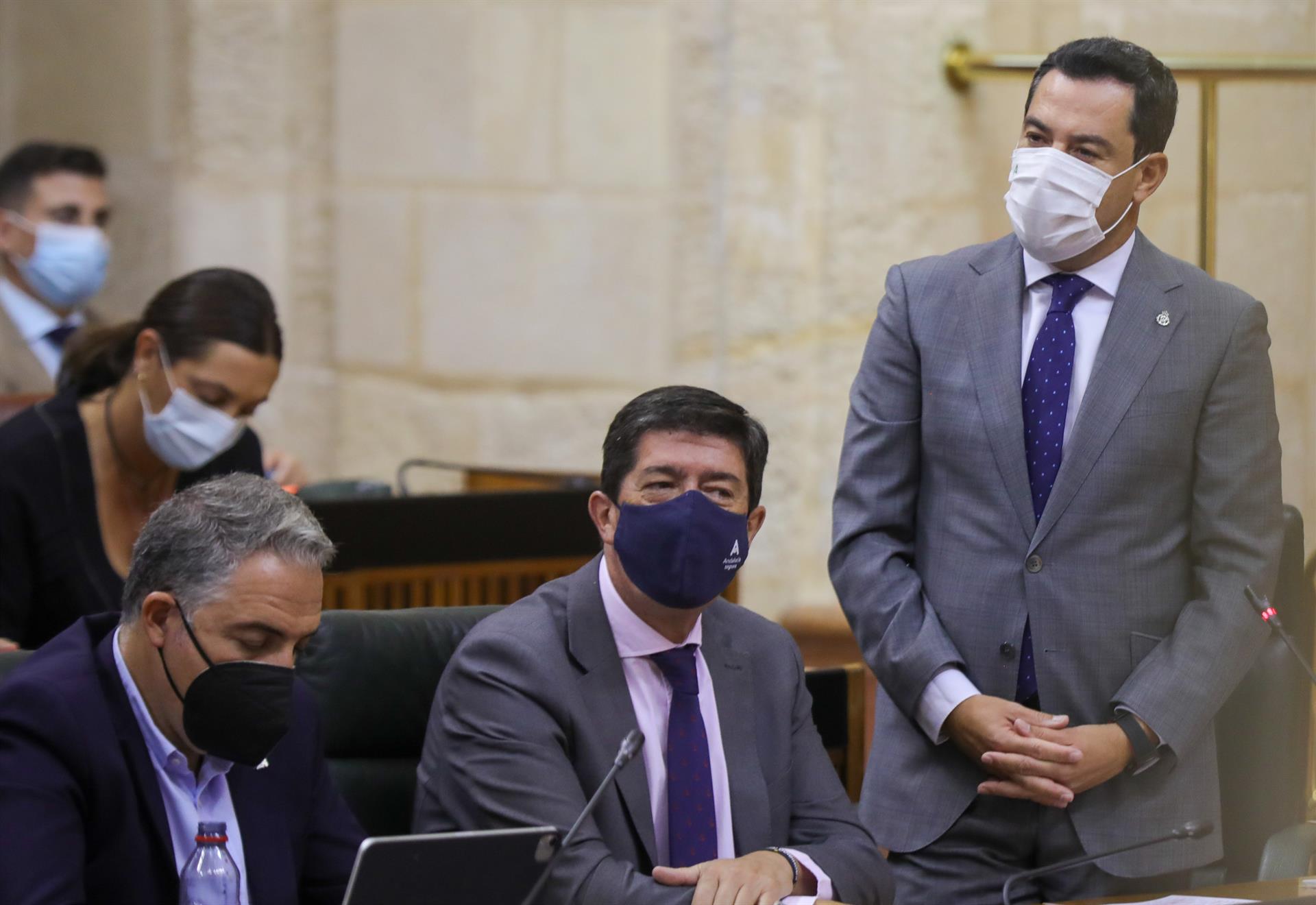 Moreno pide al Gobierno ayudas directas y bonificaciones para el campo andaluz «para evitar su ruina»