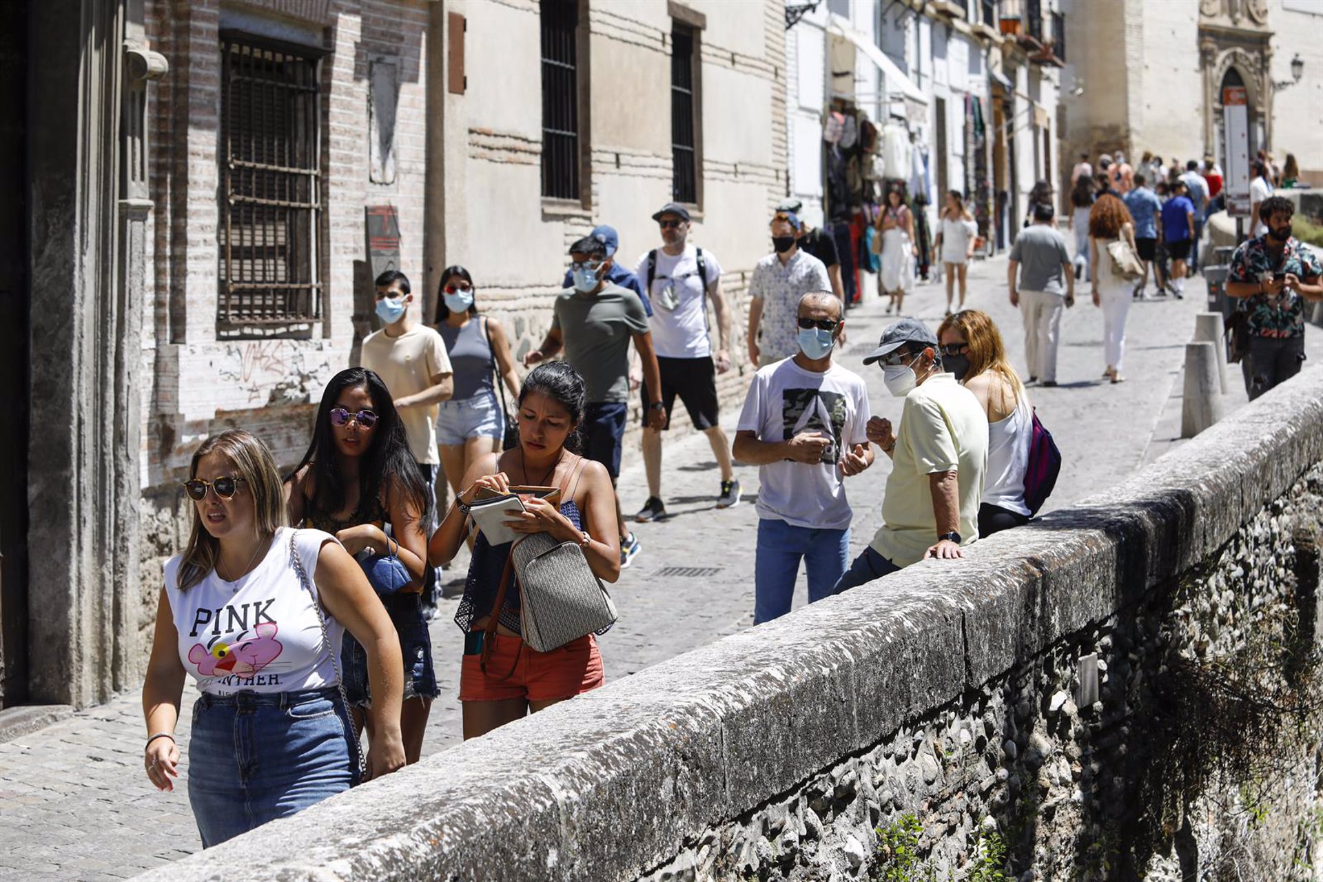 Los guías turísticos ven «esperanzadora» la llegada de las ayudas directas de la Junta