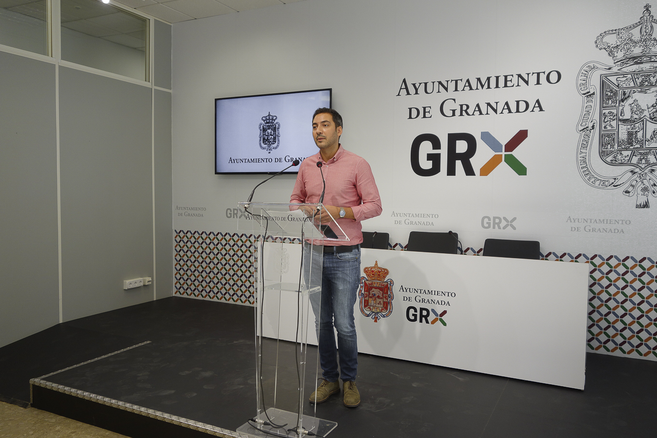 La Huerta de San Vicente acoge mañana el espectáculo ‘Español, a Dios gracias’ del actor Alberto San Juan La Huerta de San Vicente acoge mañana el espectáculo ‘Español, a Dios gracias’ del actor Alberto San Juan