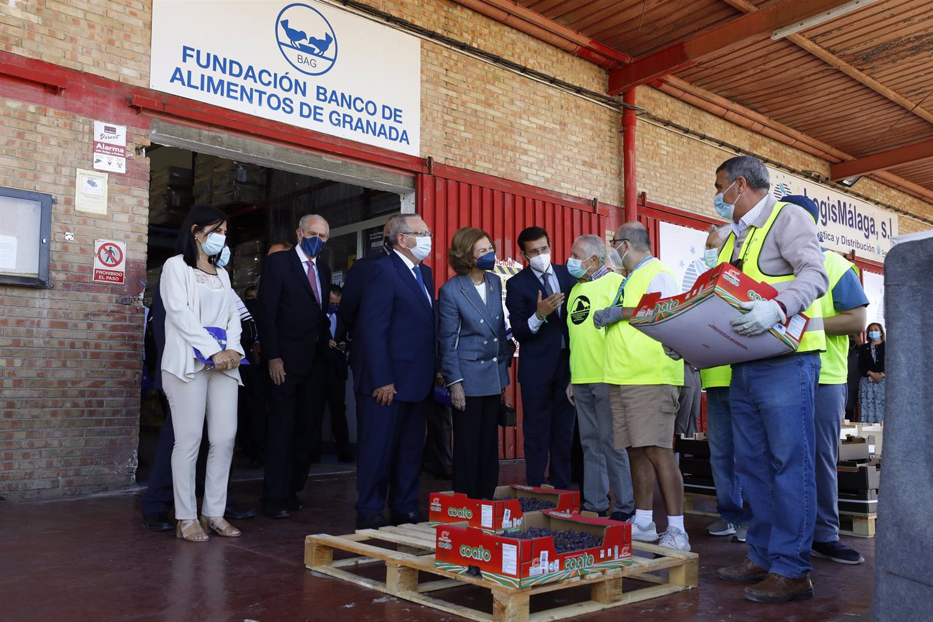 La Reina Doña Sofía visita las instalaciones de la Fundación Banco de Alimentos de Granada