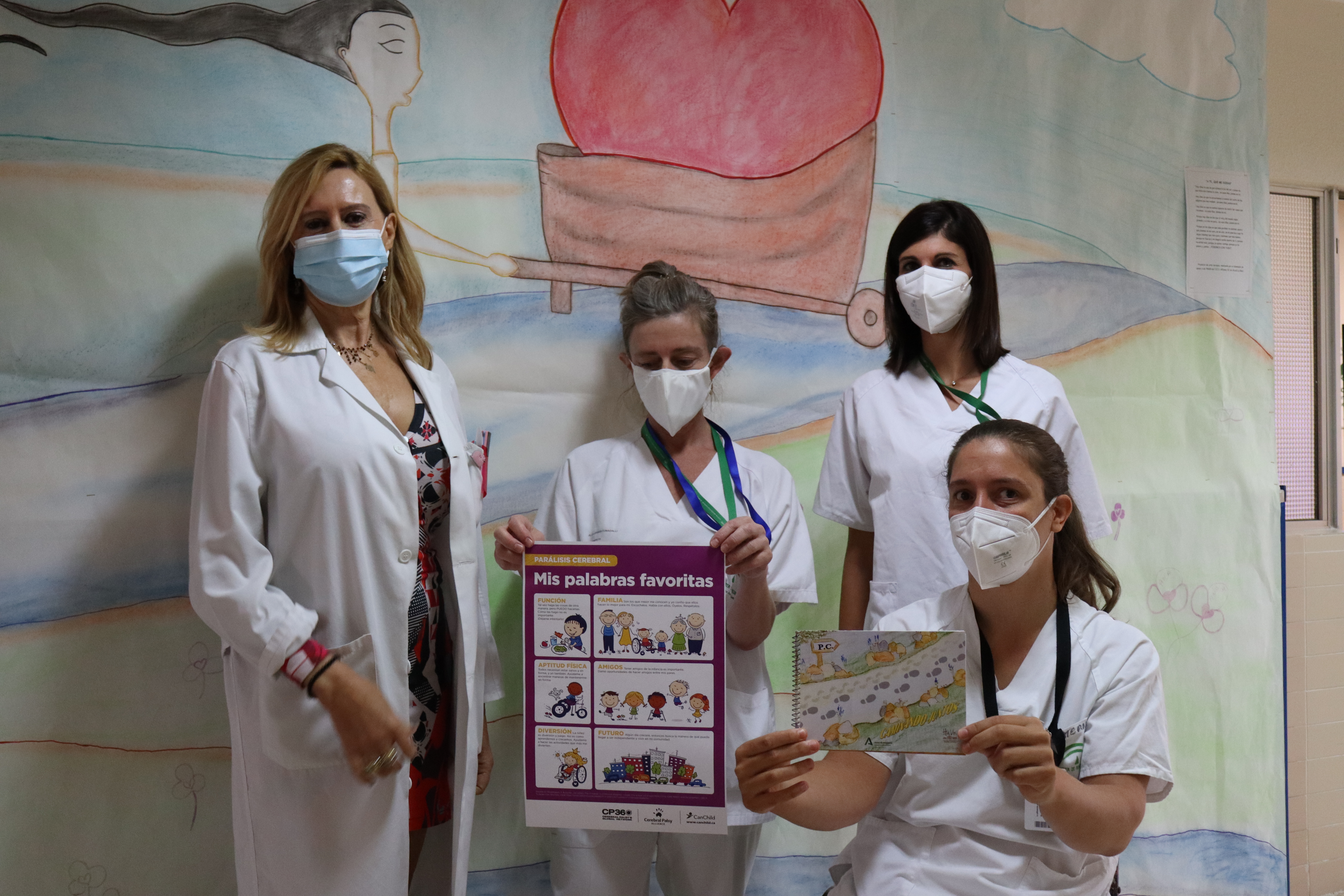 El Hospital Virgen de las Nieves edita una guía para asesorar a padres de bebés con parálisis cerebral