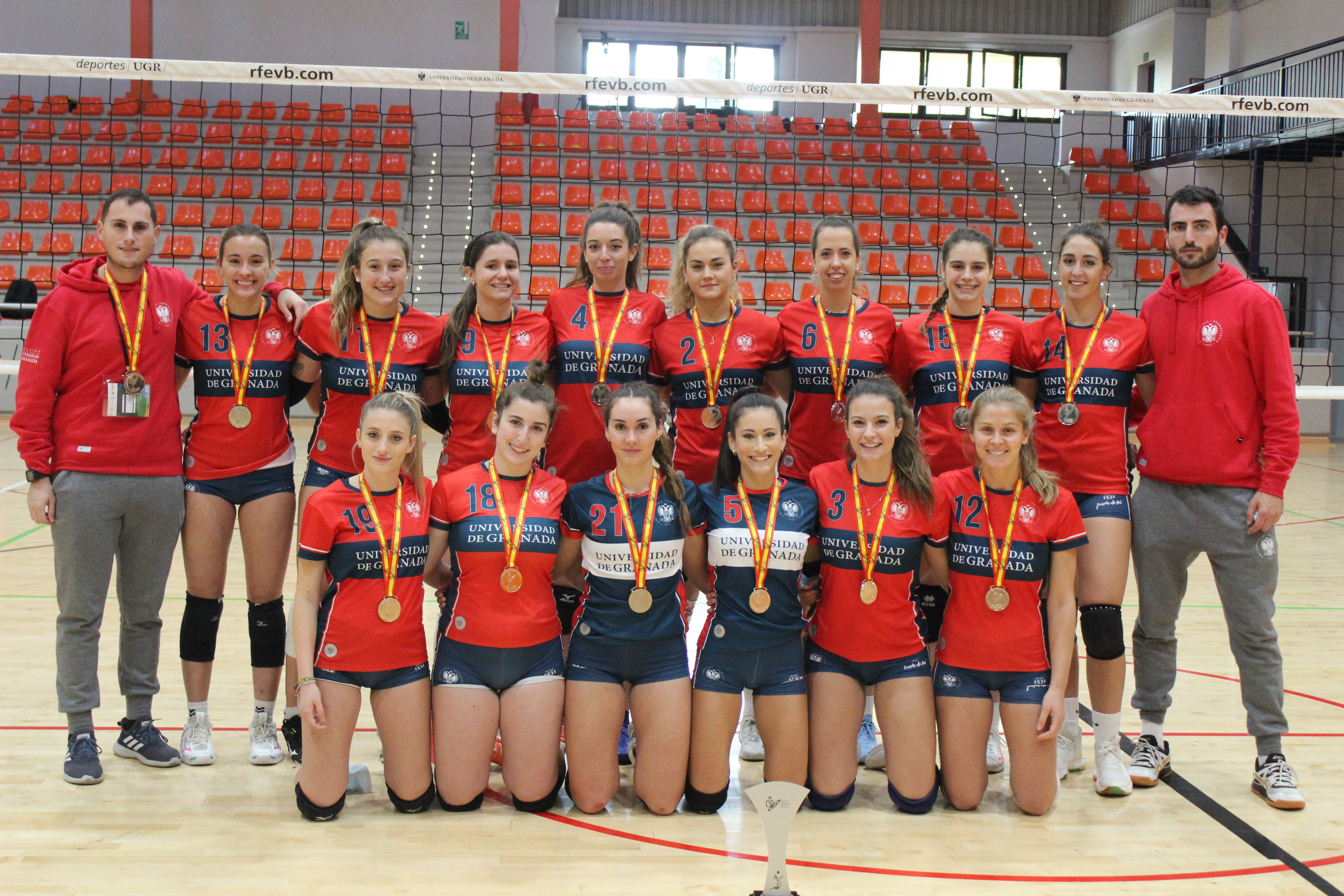 La Universidad de Granada se proclama subcampeona de España universitaria de voleibol femenino 2021