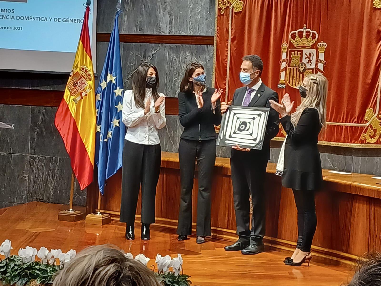 Miguel Lorente, profesor de Medicina Legal de la UGR, galardonado en los XVI Premios del Observatorio contra la Violencia Doméstica y de Género