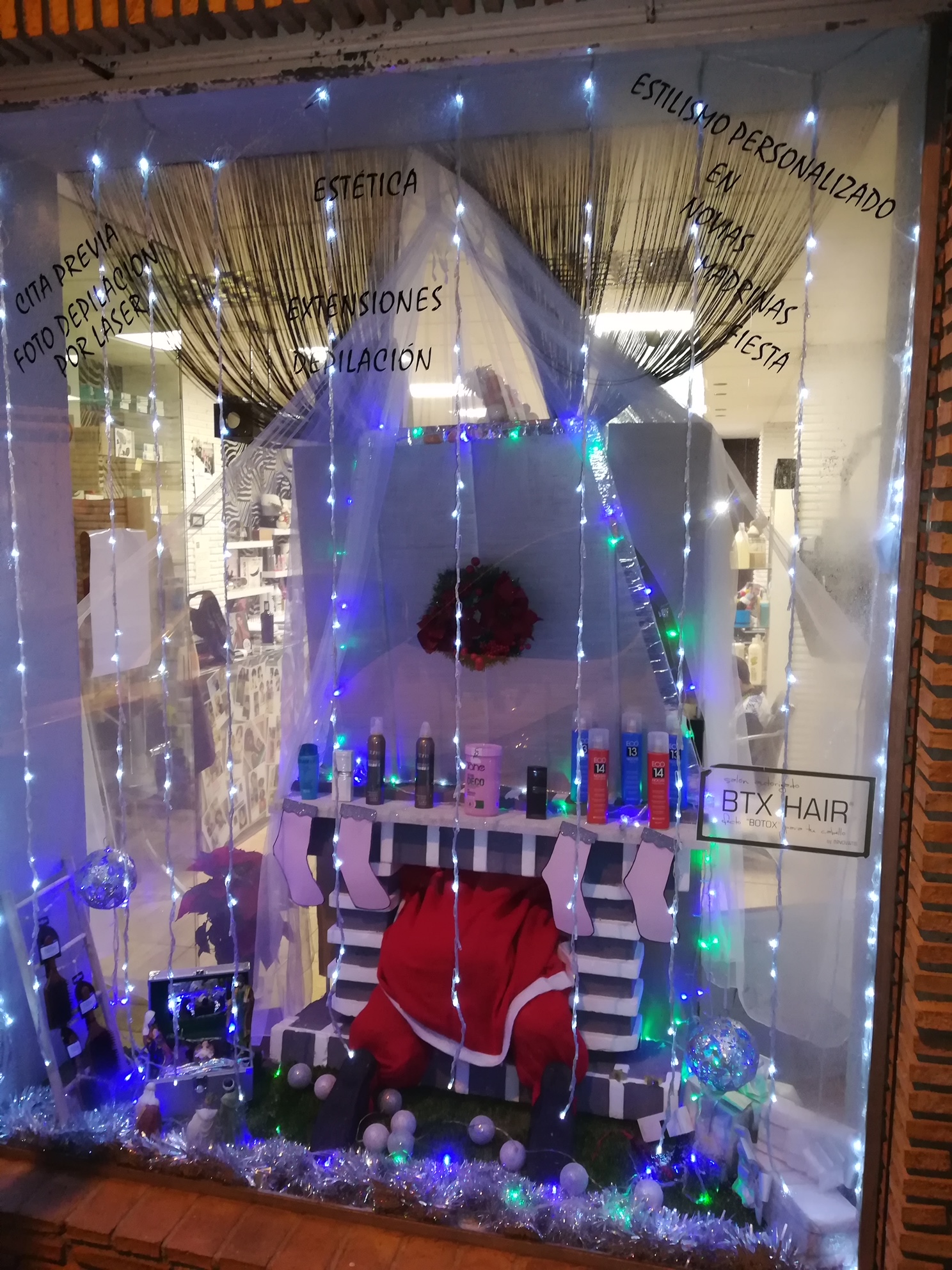 Monachil premiará a los comercios mejor decorados de Navidad para fomentar las compras en los negocios locales