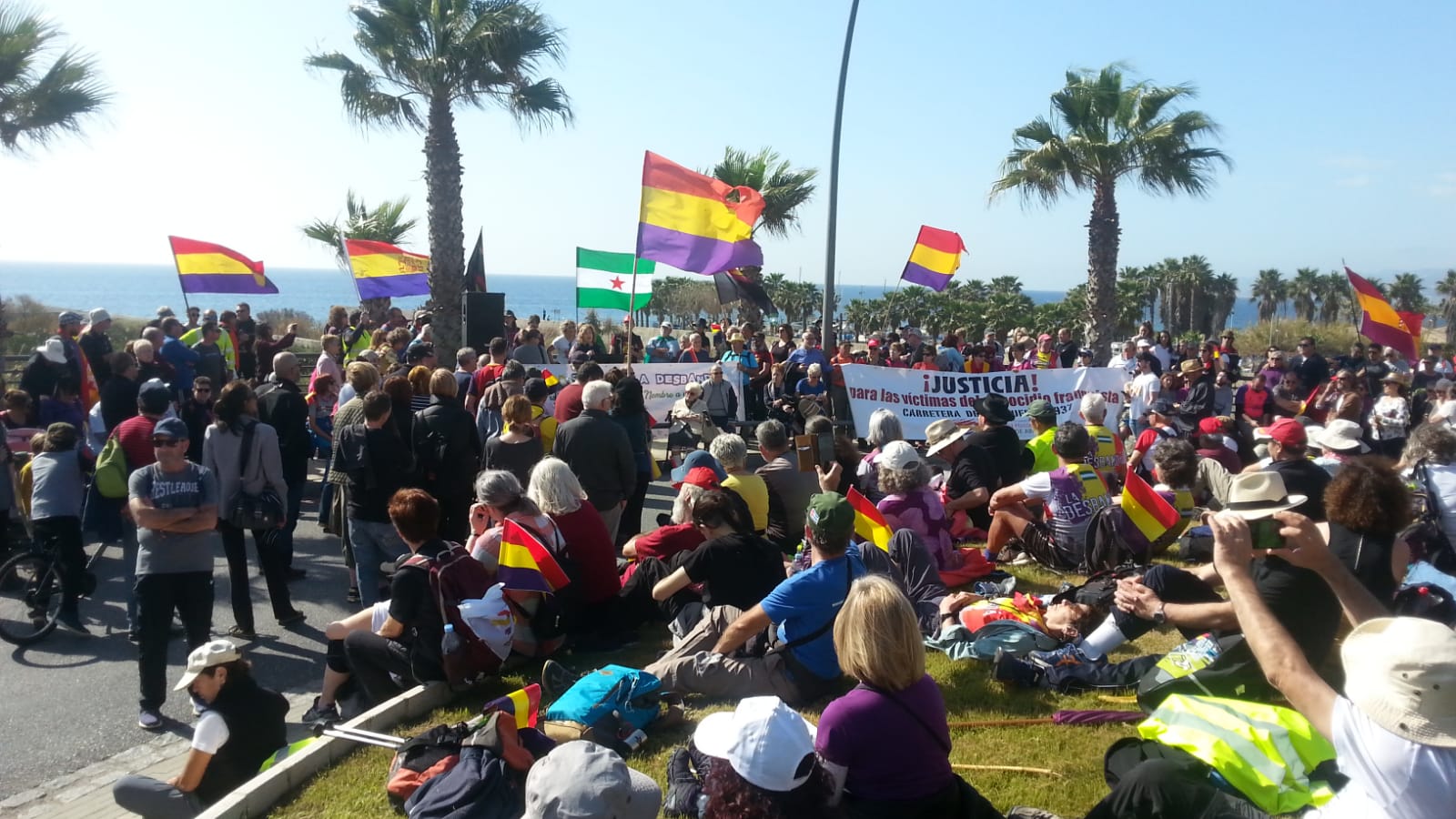 IU anima a participar en la gran manifestación memorialista en Sevilla