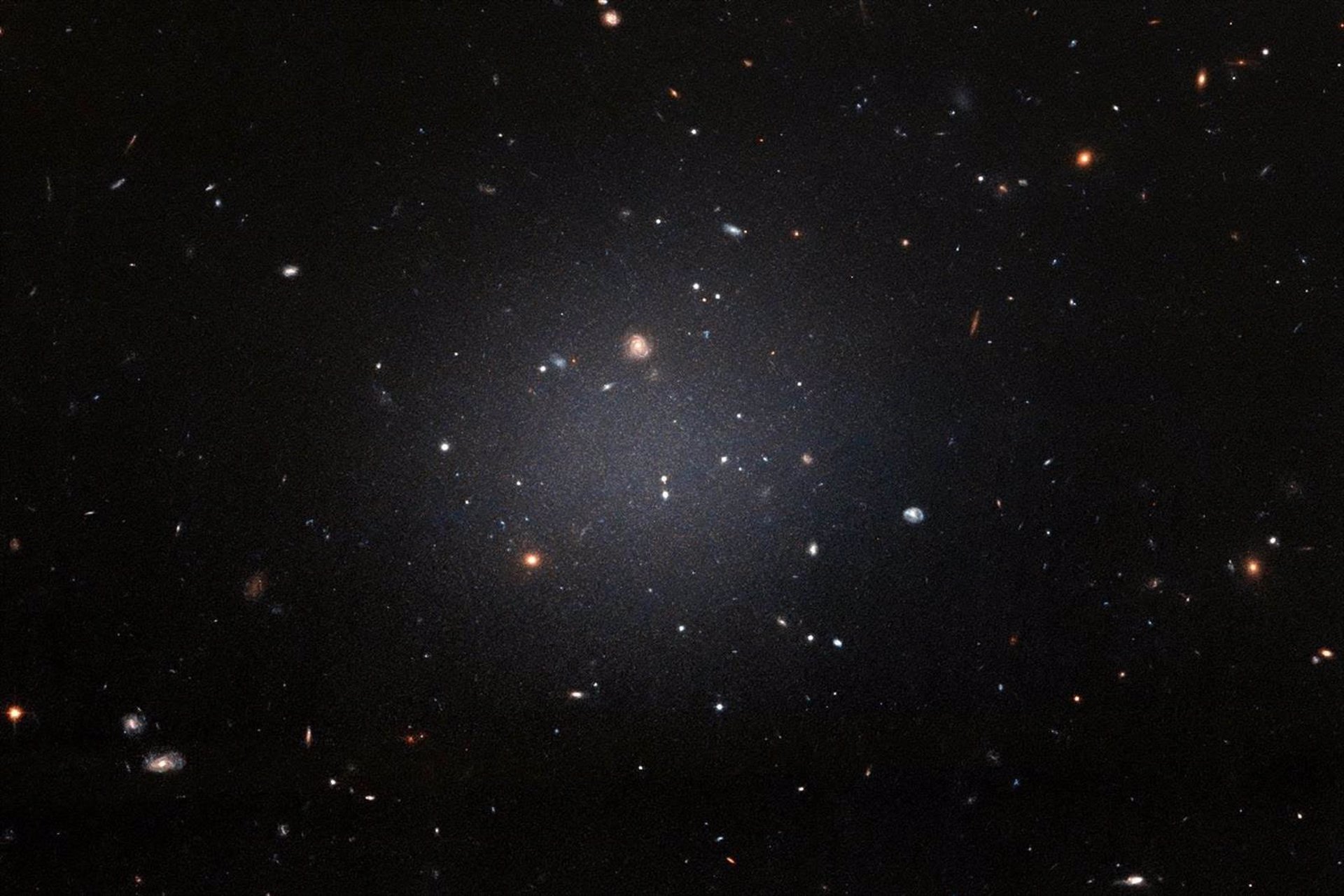 Plantean nuevas perspectivas sobre el problema de las galaxias sin materia oscura