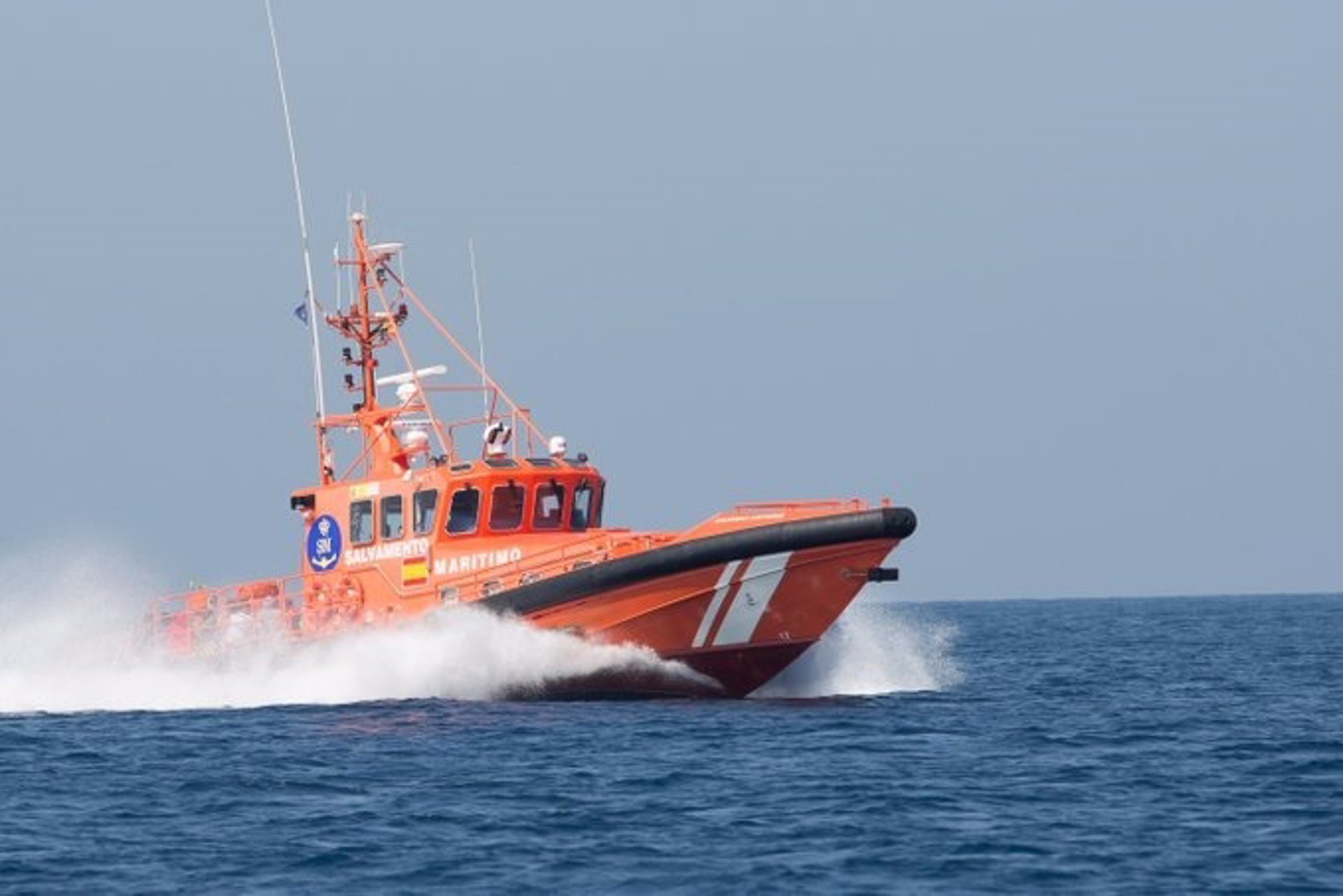 Rescatadas 48 personas migrantes en cuatro embarcaciones en Cádiz y Granada