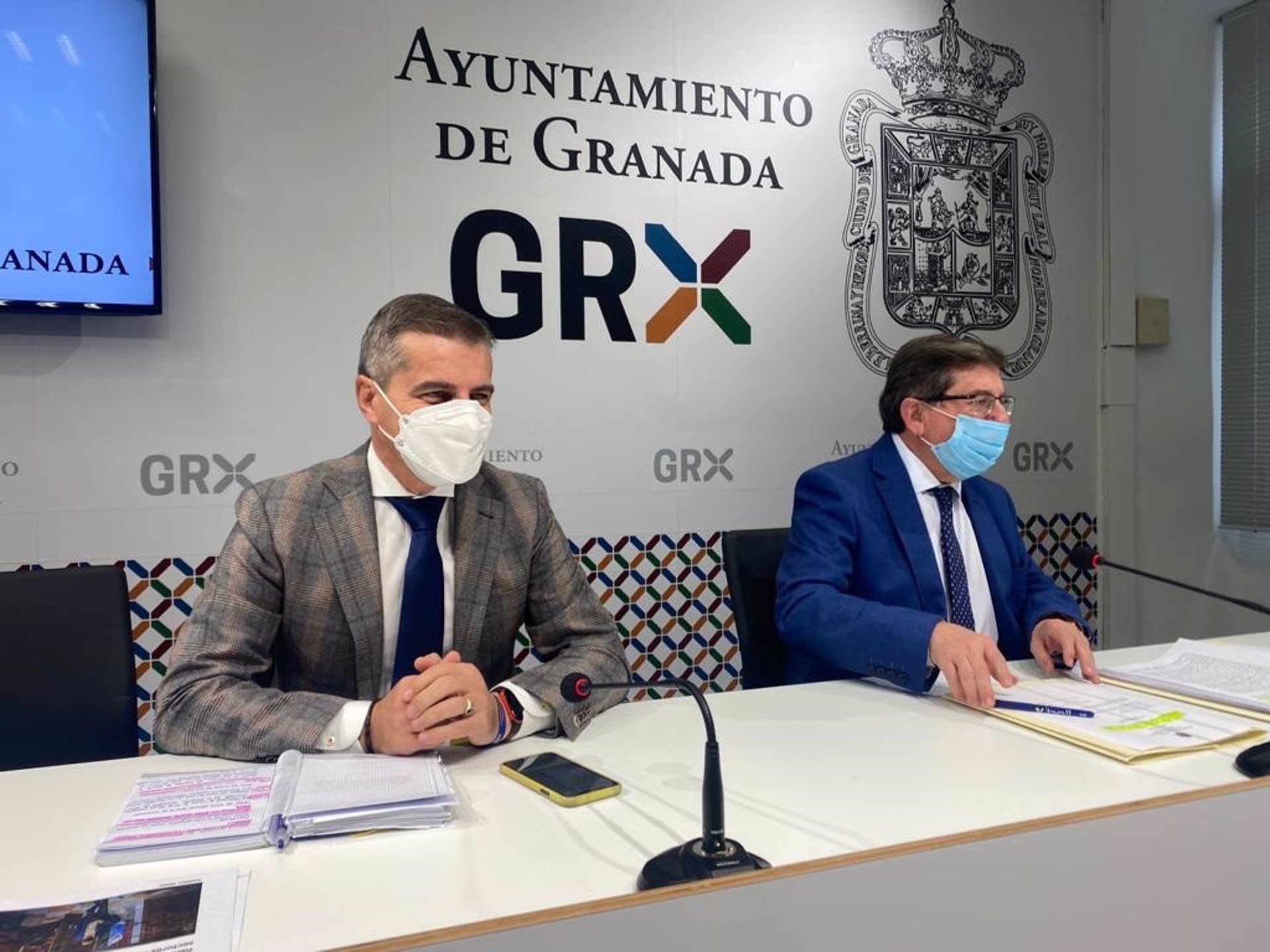 PP pregunta a Cuenca sobre la rebaja de impuestos prometida para la hostelería y el comercio de Granada