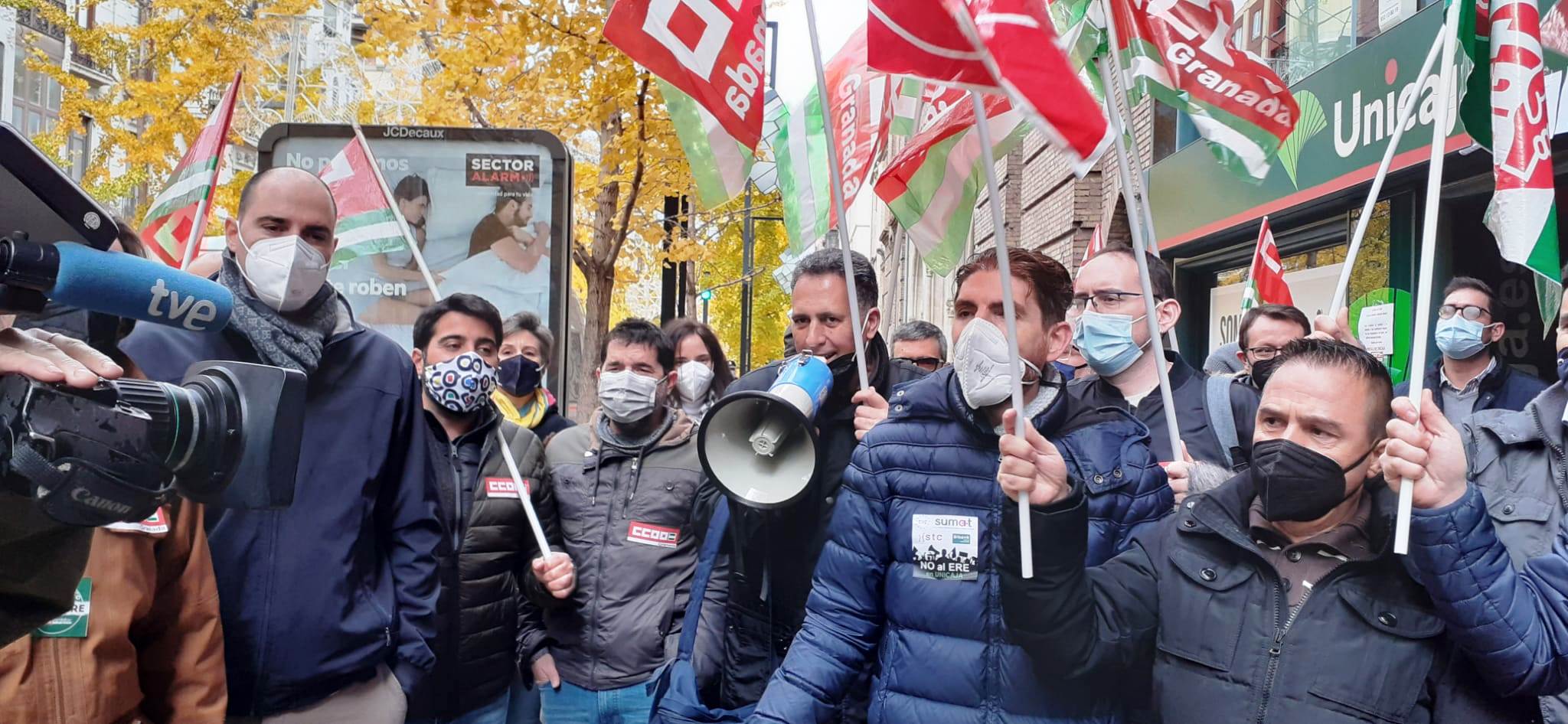 CCOO valora el seguimiento masivo de la huelga contra el ERE en Unicaja