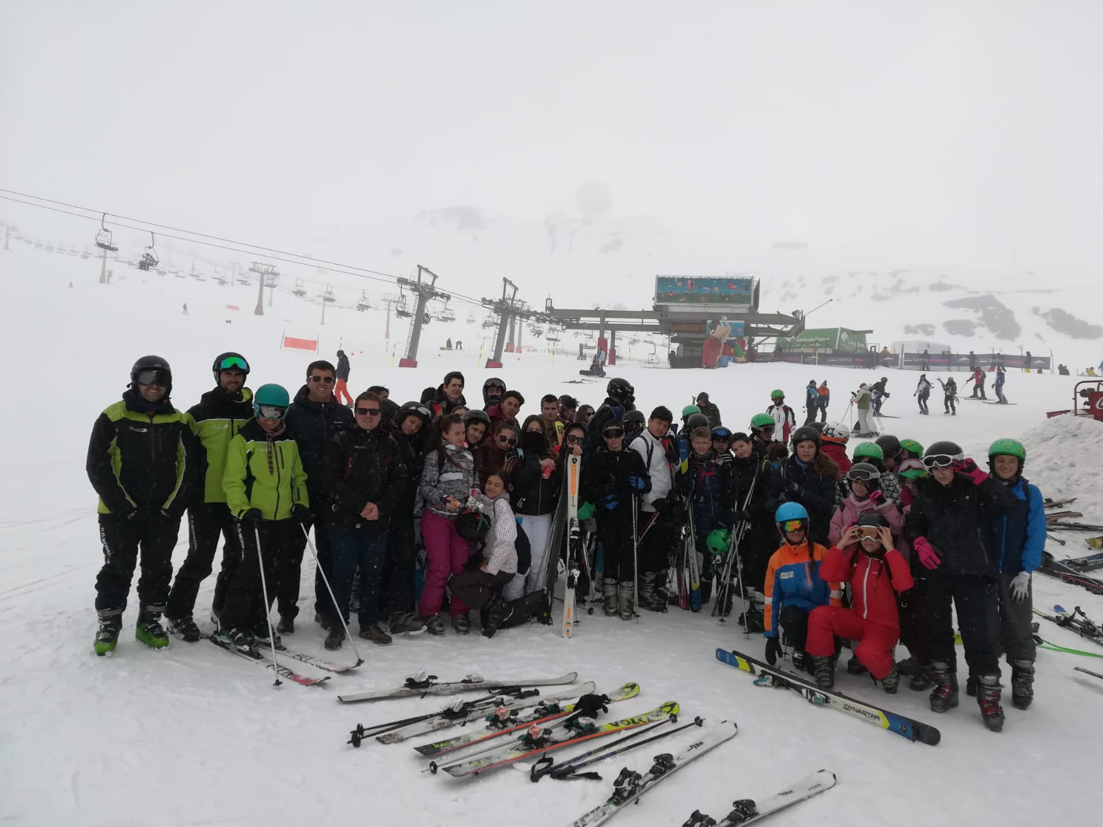 Los vecinos de Monachil podrán aprender a esquiar gracias a un programa municipal