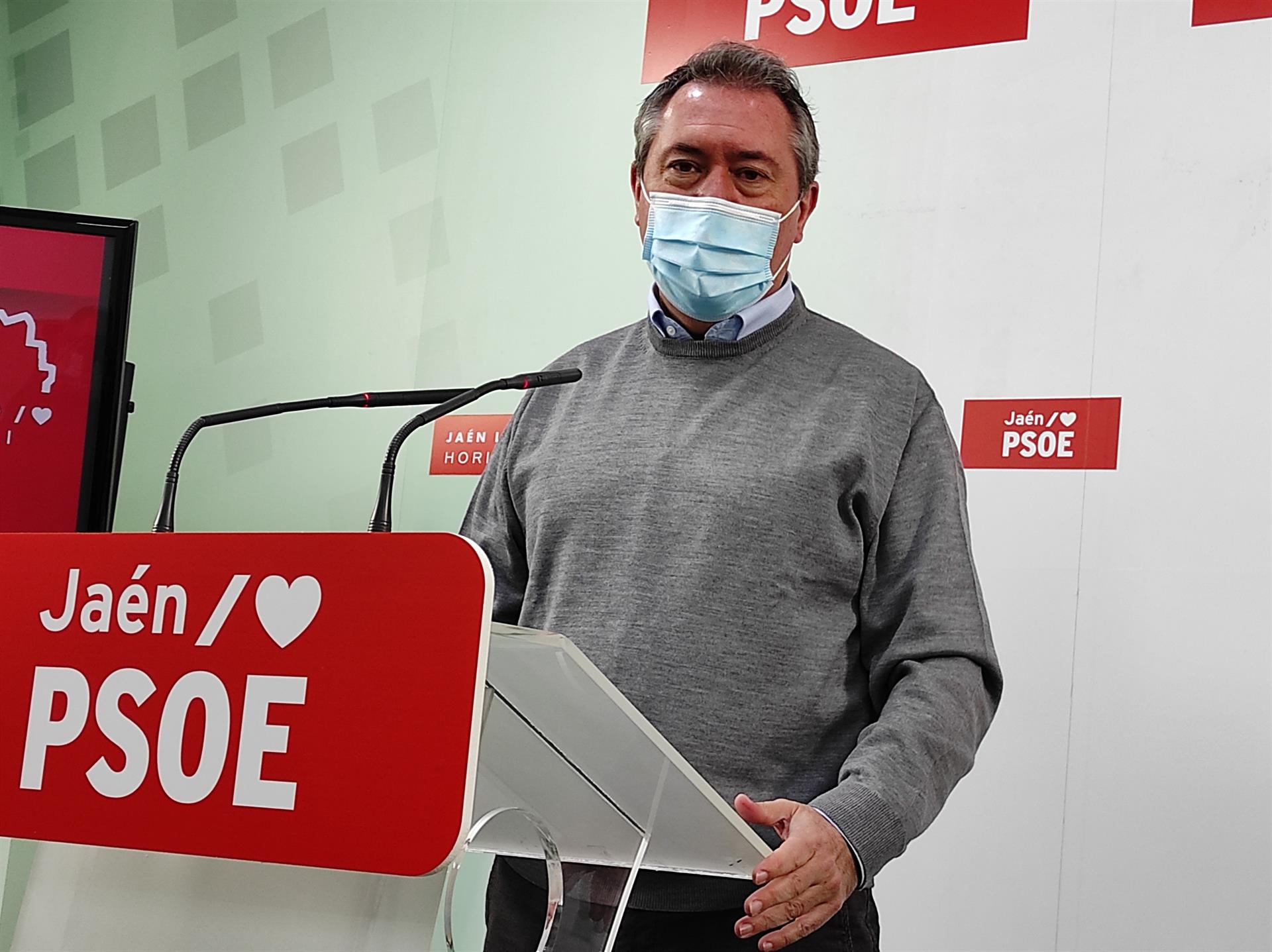 Espadas (PSOE-A) subraya que hasta Vox, «que entiende poco», comparte la situación de «colapso» de la sanidad andaluza