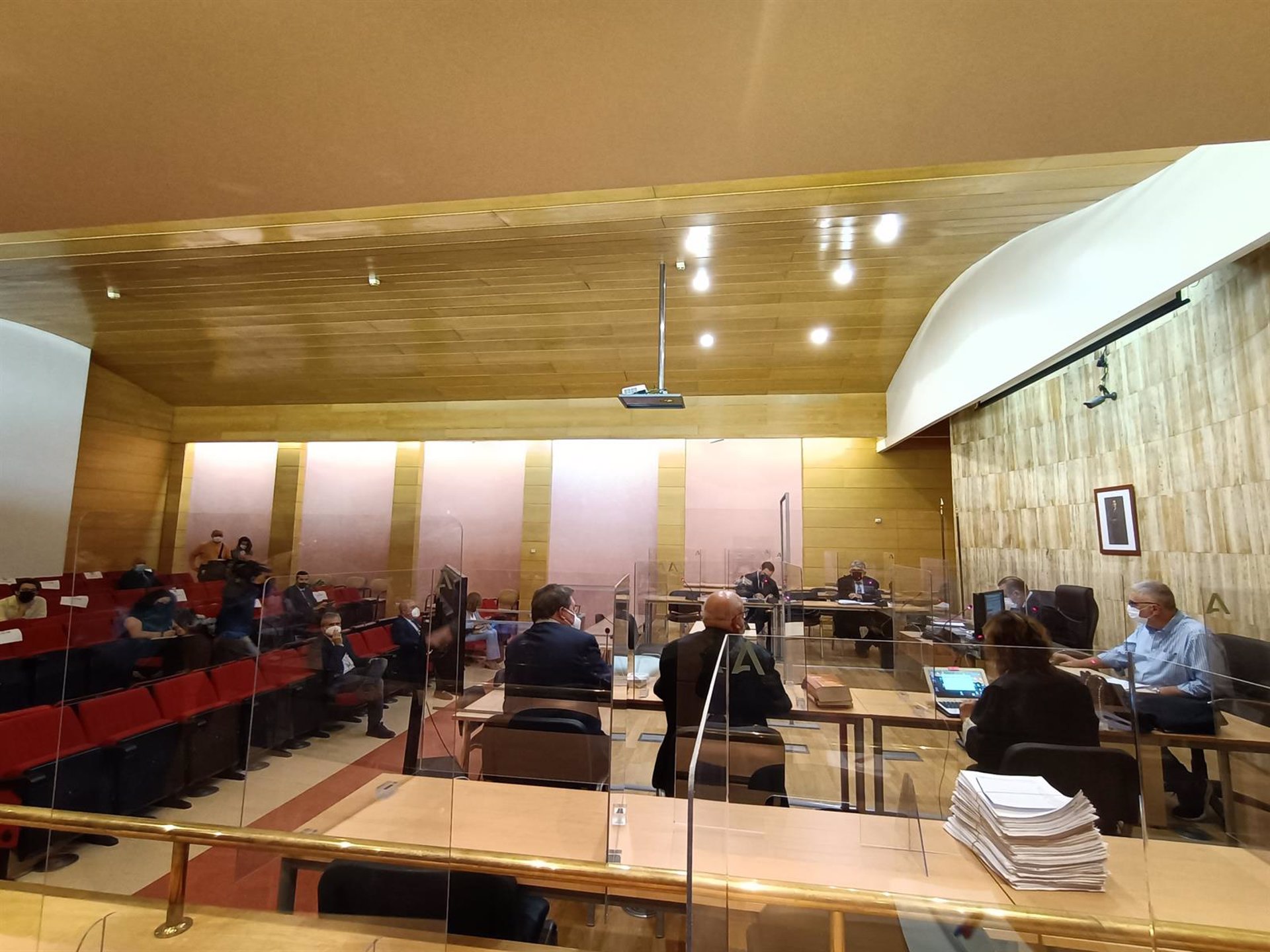 La Audiencia ordena a la jueza concluir la instrucción del caso Nazarí después de cinco años