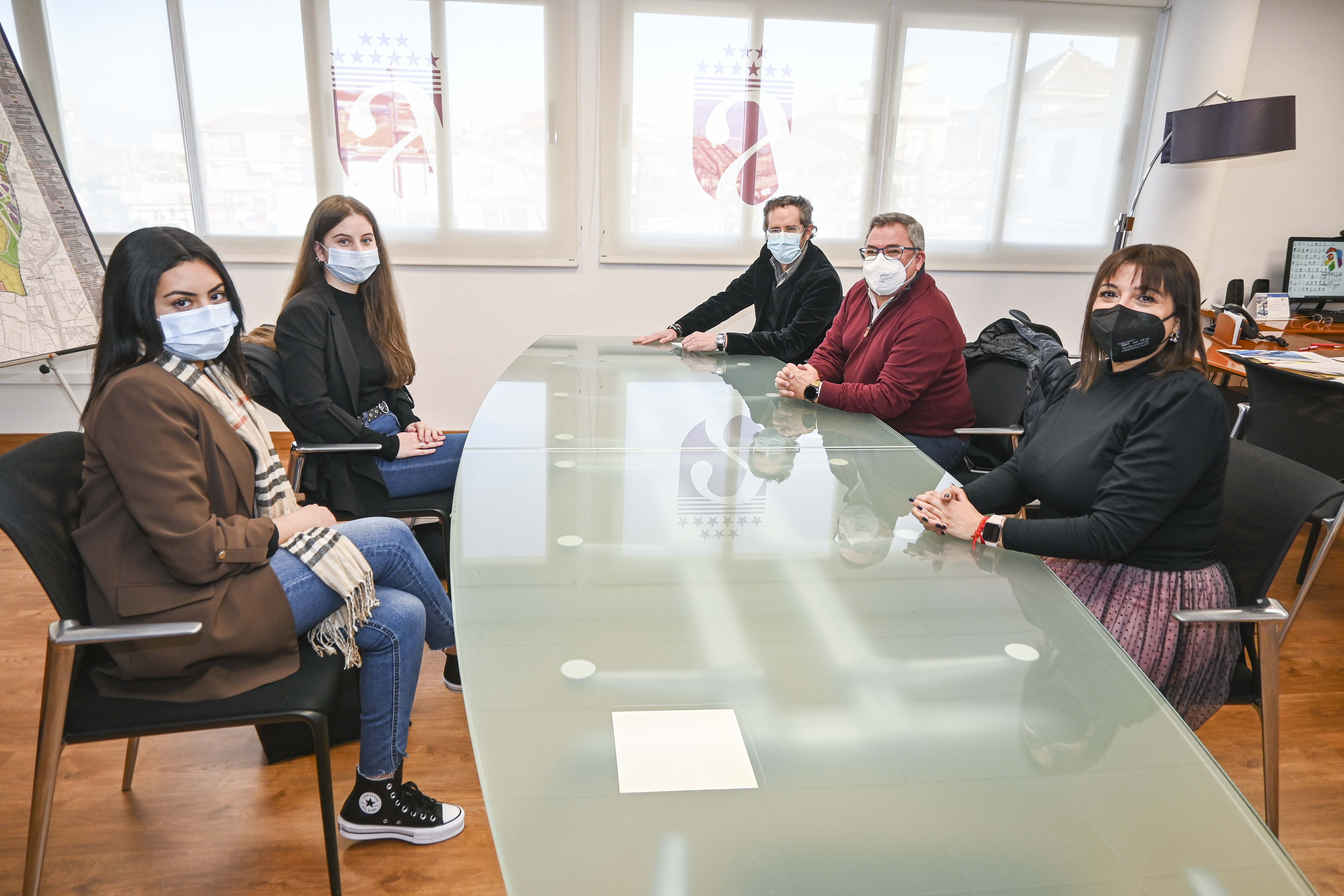 Dos estudiantes de Formación Profesional tienen su primera experiencia profesional en el Ayuntamiento de Armilla