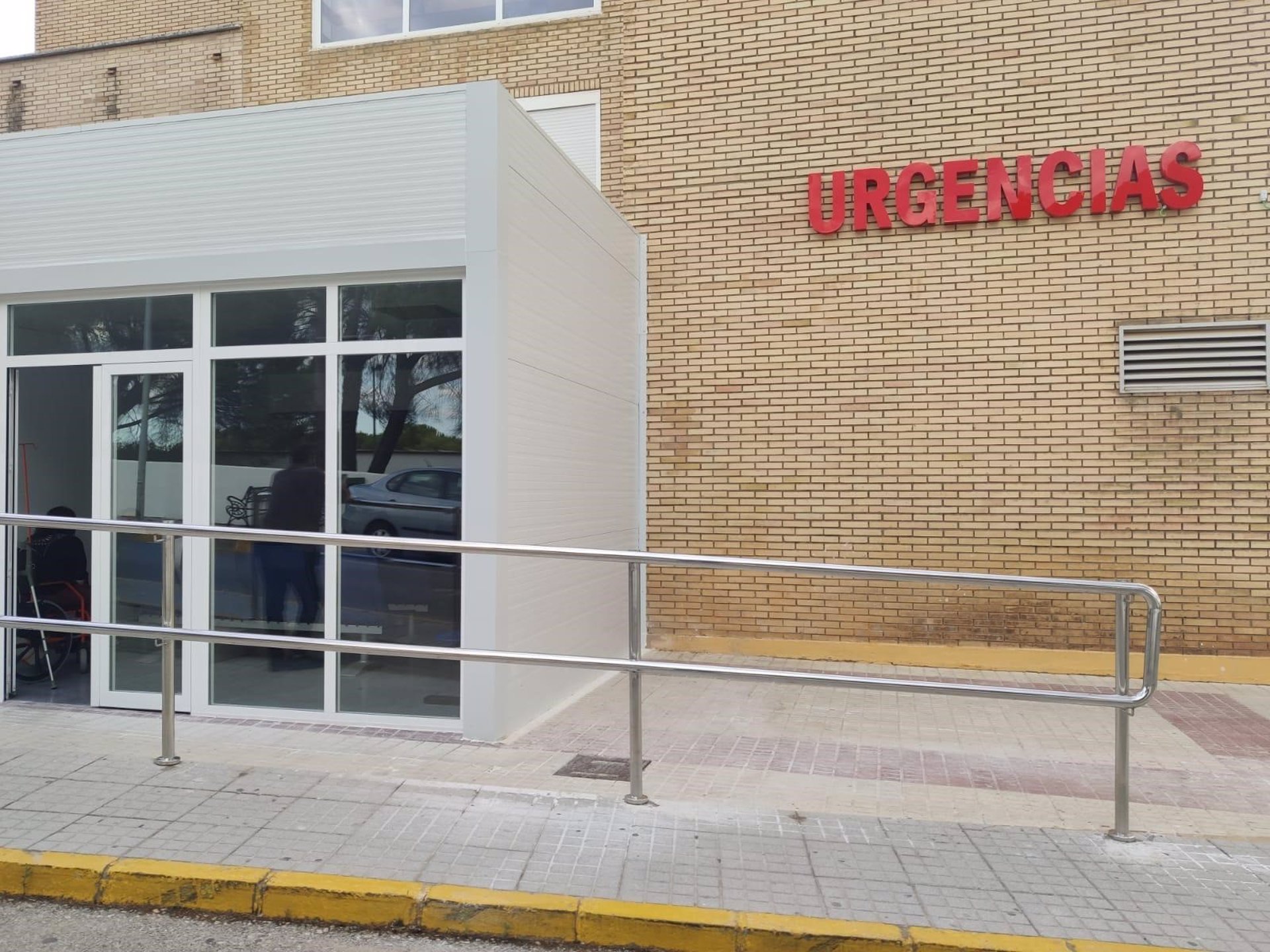 Médicos de Urgencias aseguran estar «agotados» y piden a Moreno que tome medidas