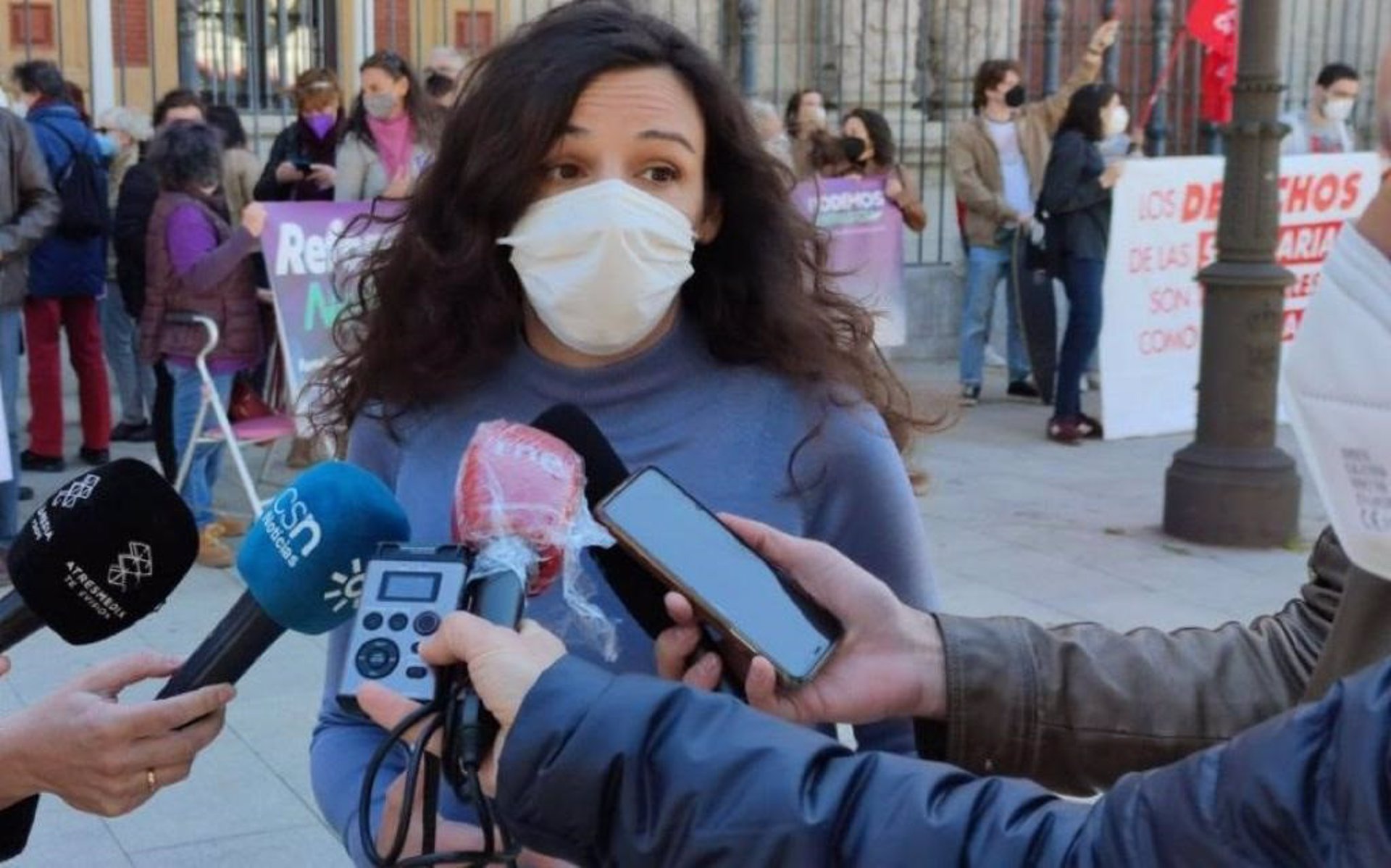 Unidas Podemos afea a Imbroda «utilizar su cargo» tras impulsar la Junta universidad online por la empresa que fundara