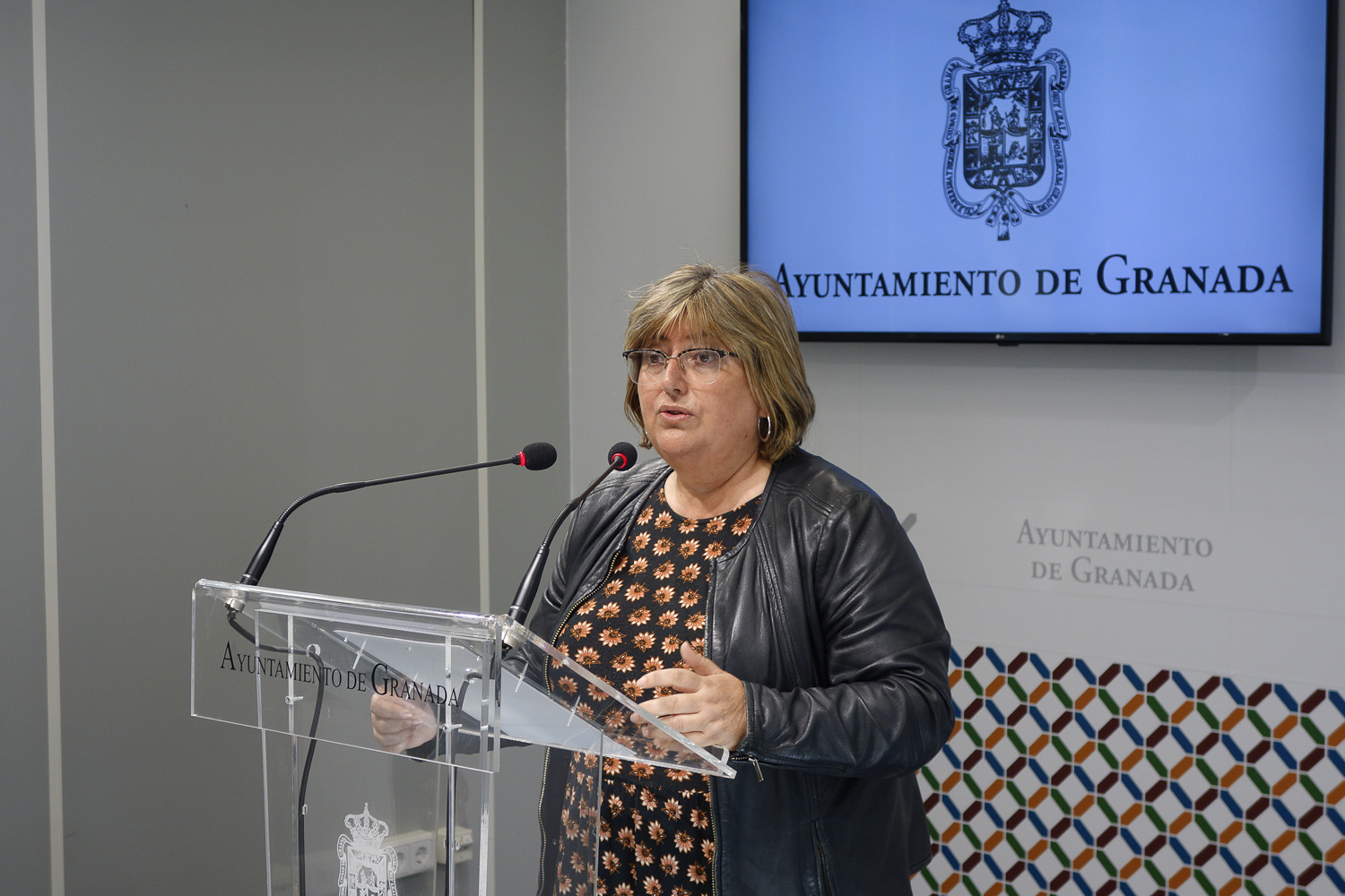 Ana Muñoz Arquelladas denuncia que la Junta suprime el servicio de orientación al empleo para parados en riesgo de exclusión