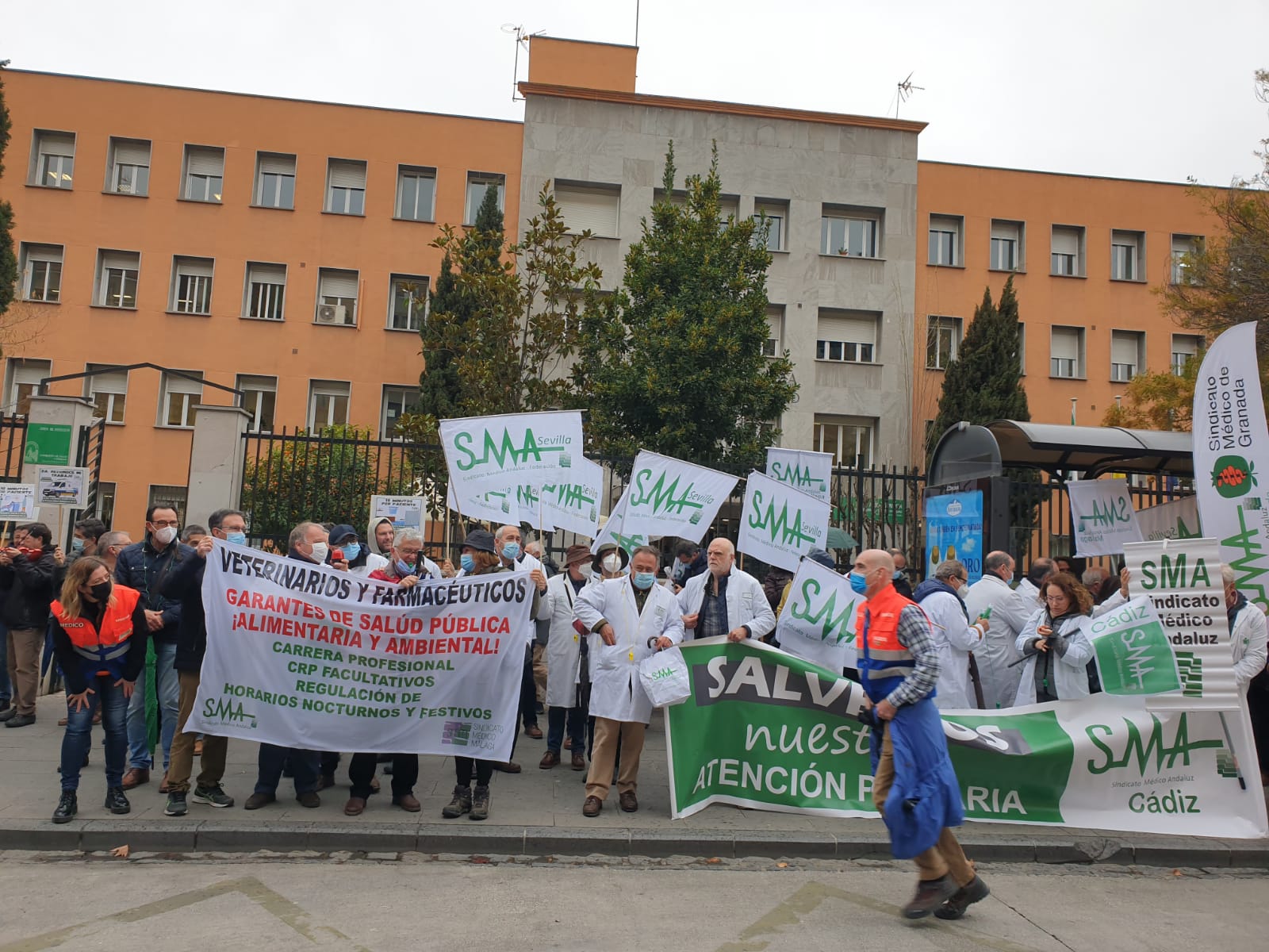 Los médicos andaluces claman en Granada por la supervicencia de la Atención Primaria andaluza