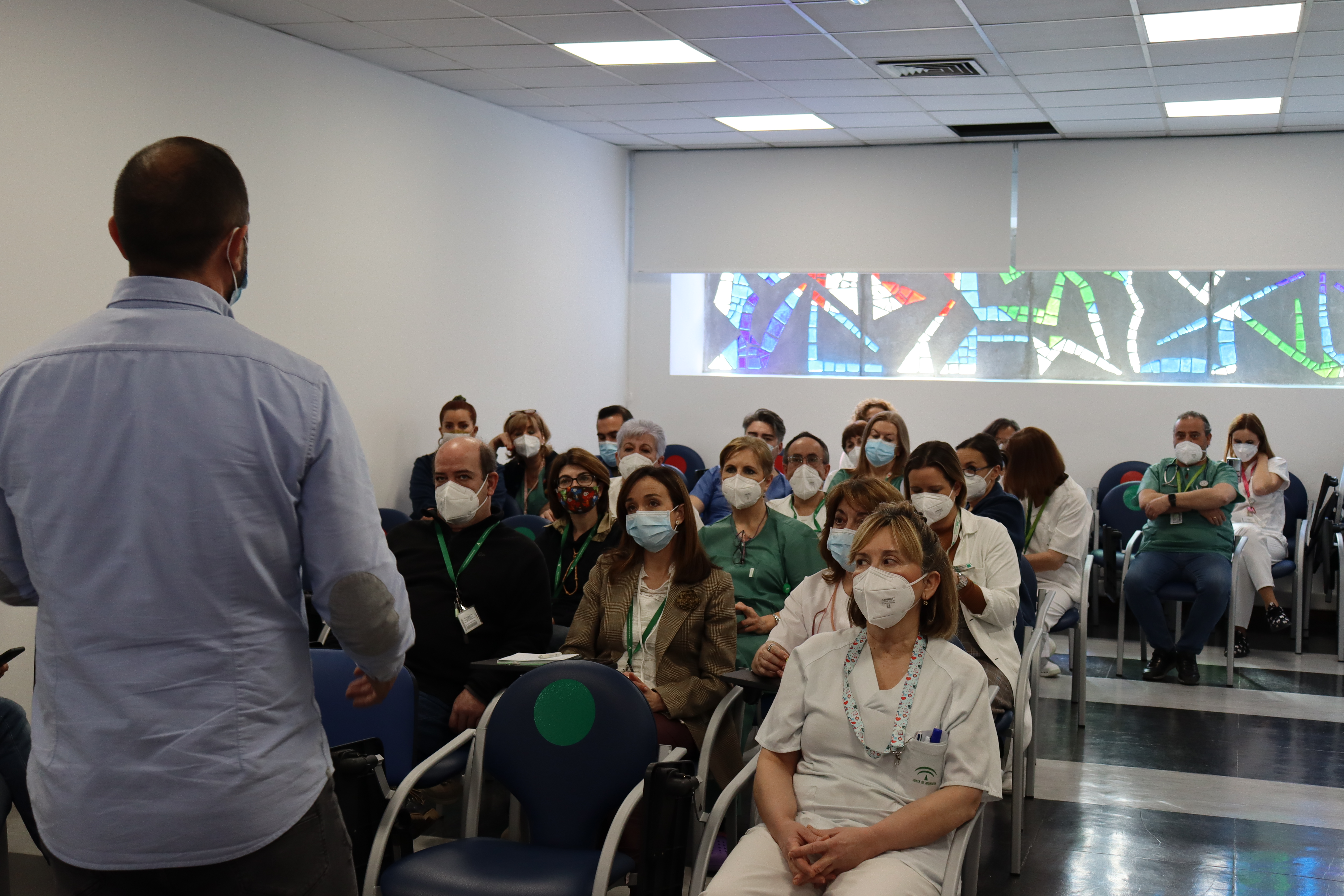 El Hospital Virgen de las Nieves forma a más de 650 profesionales para prevenir agresiones en Urgencias