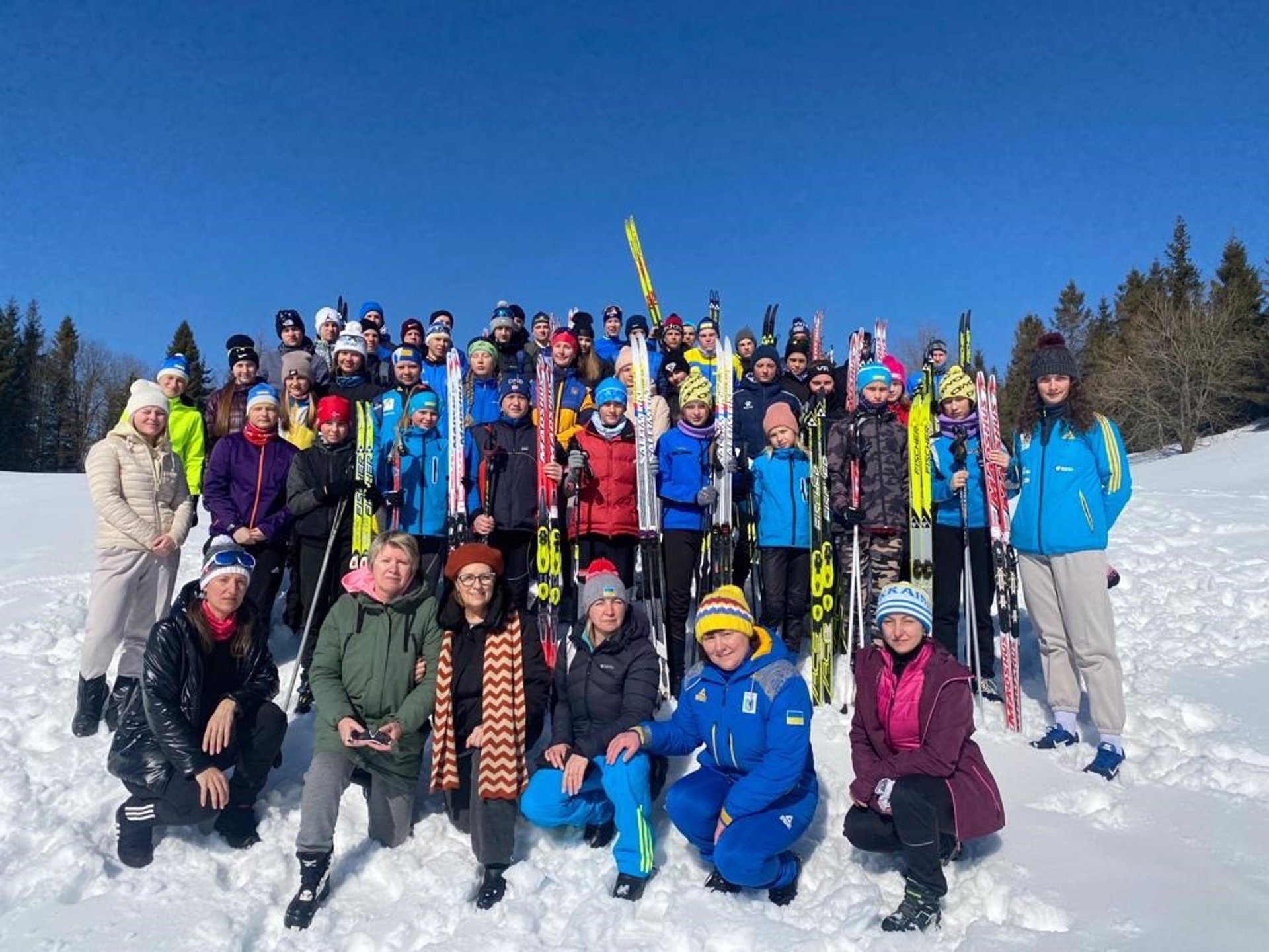 Sierra Nevada acogerá 45 niños de la federación ucraniana de esquí