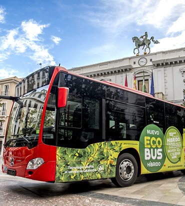 Granada se acogerá a las ayudas del Gobierno y bonificará el precio del autobús un 50 por ciento desde enero