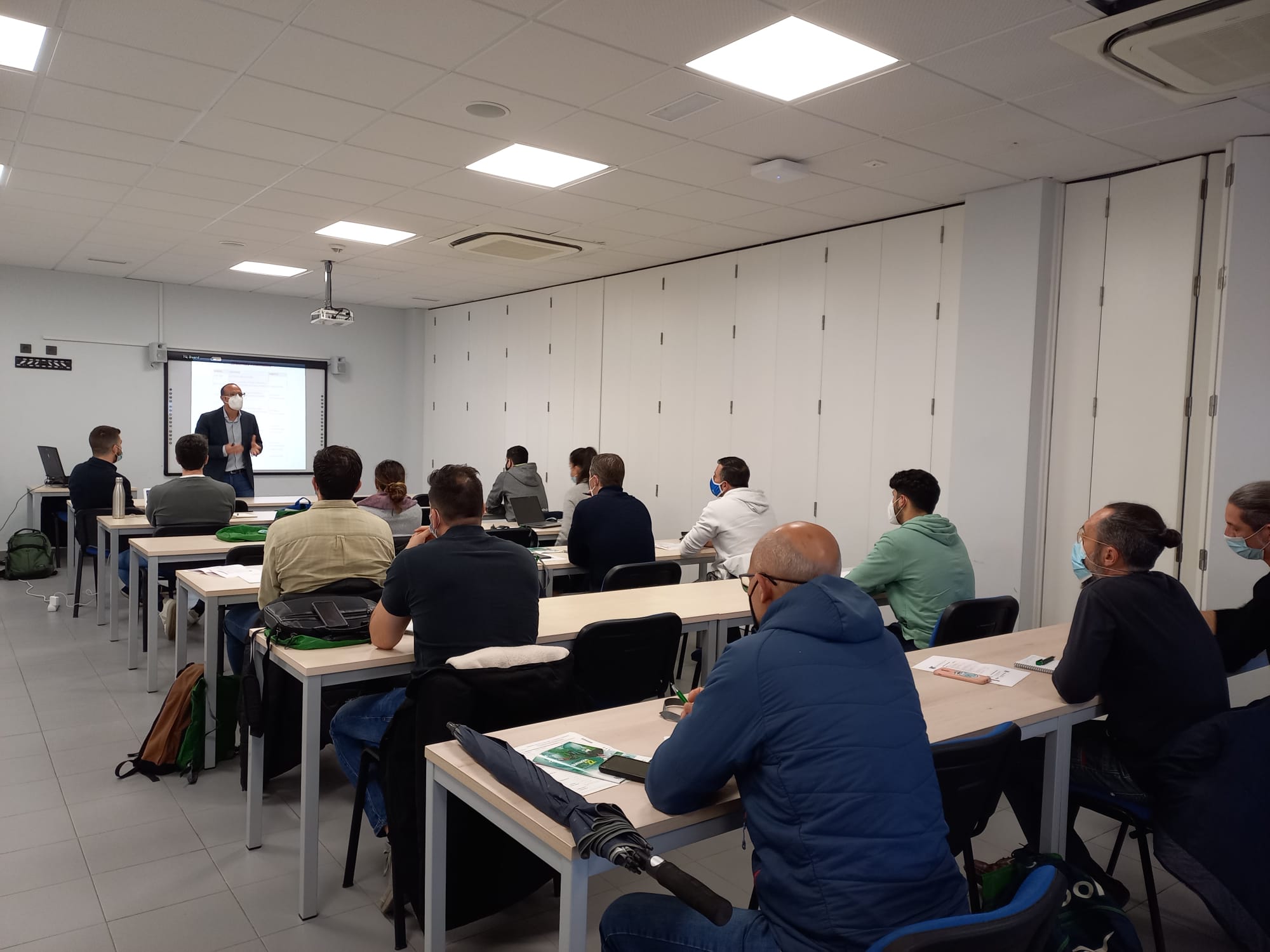 El IAD ofrece un taller sobre el gasto energético y su aplicación en la salud y el deporte en Granada