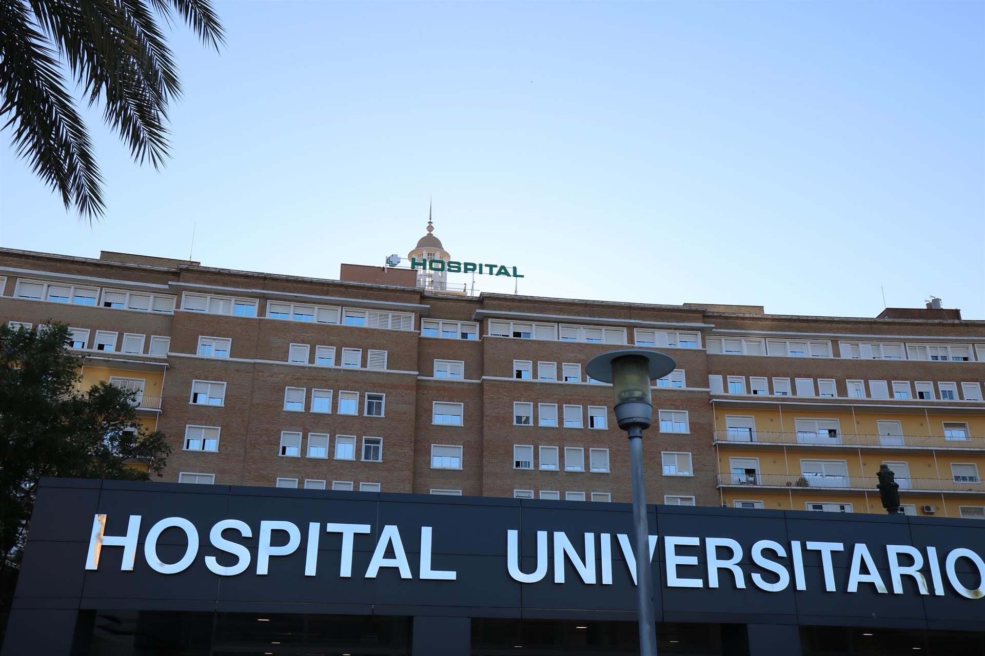 Andalucía baja en 24 hospitalizados hasta 556 y los pacientes en UCI en siete hasta 59