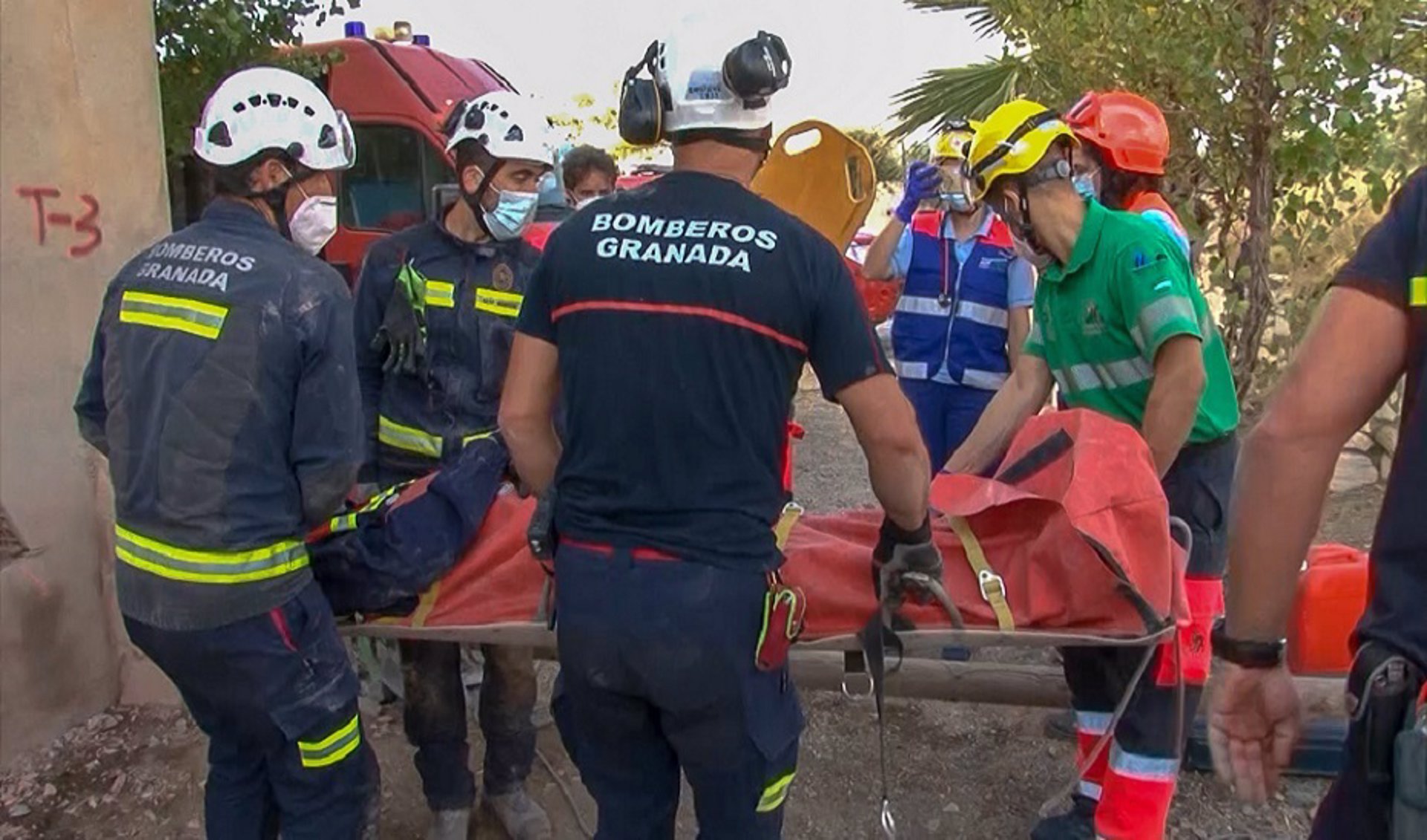 Una pequeña explosión estaría relacionada con el incendio en Albolote, según la Guardia Civil