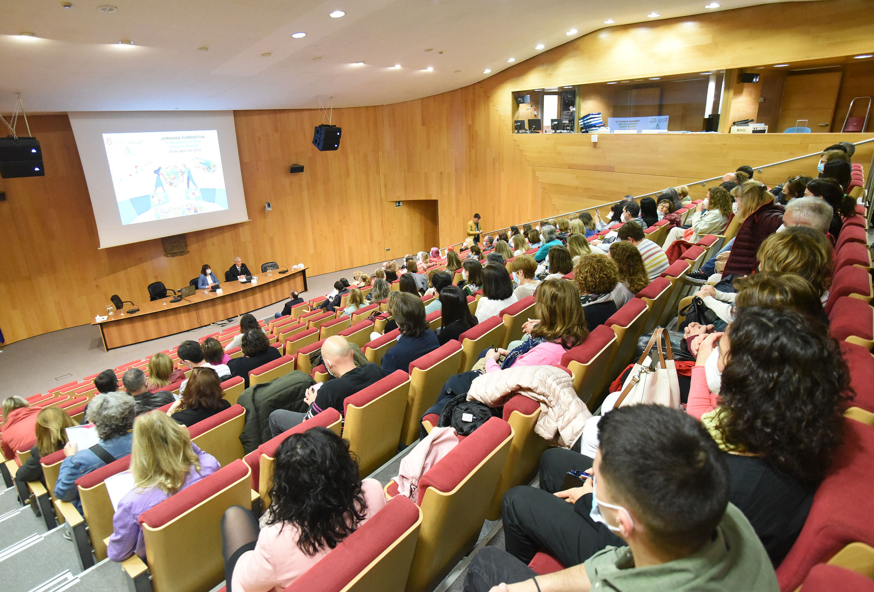 Diputación acoge unas jornadas formativas sobre protección de menores dirigidas a profesionales de los Servicios Sociales Comunitarios