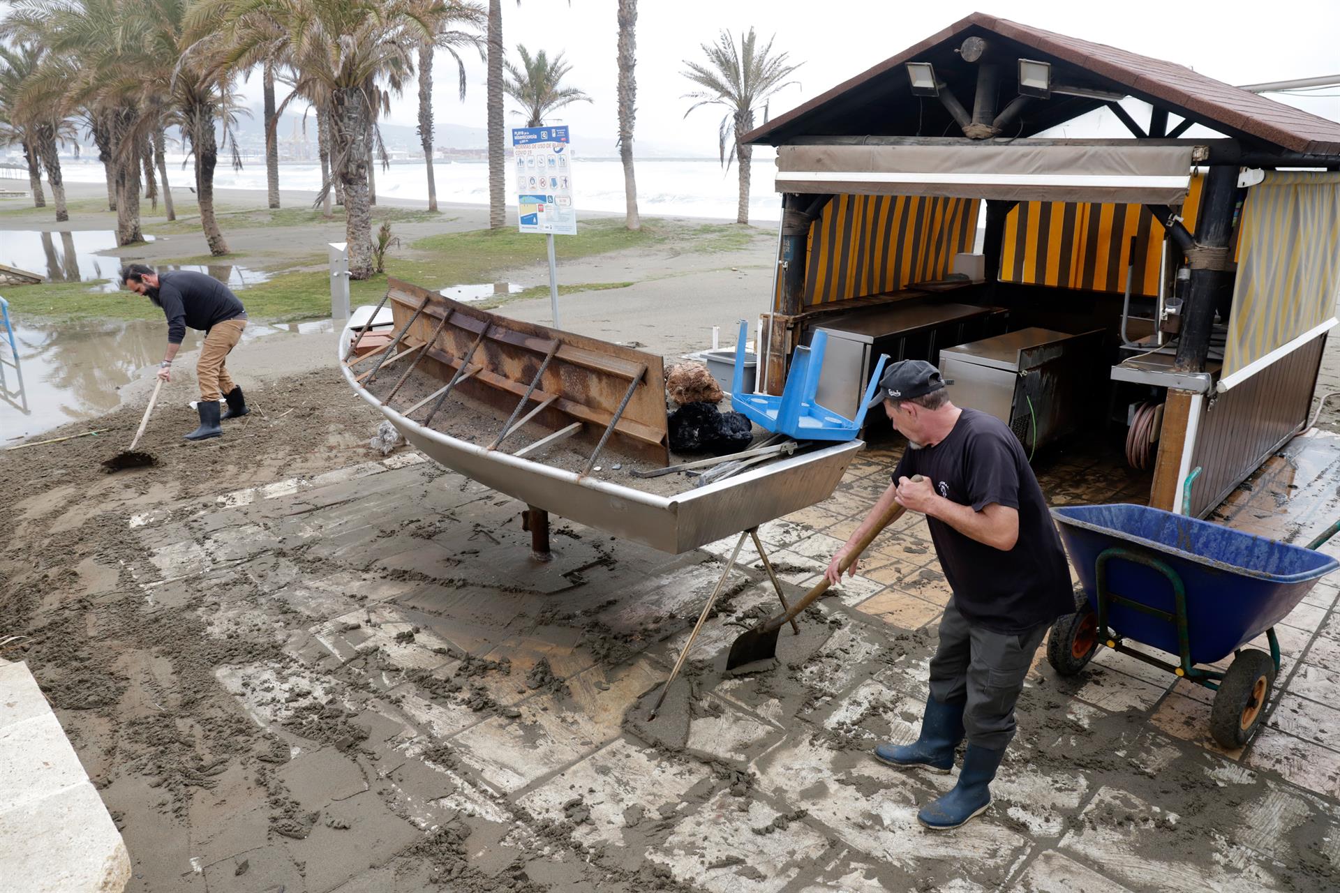 El Gobierno convoca este jueves a alcaldes de municipios costeros de Andalucía para analizar los daños por el temporal