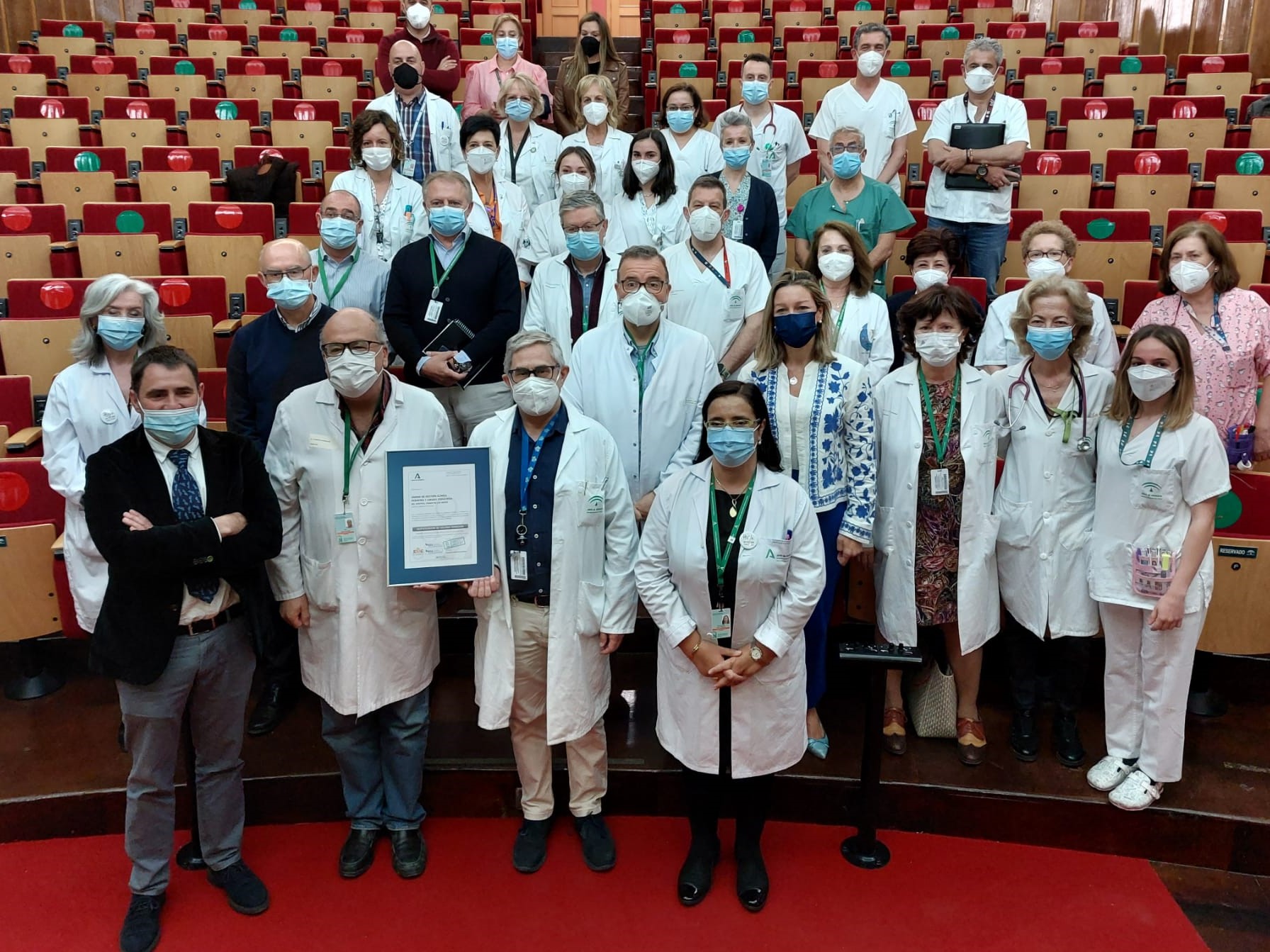 La unidad de Pediatría y Cirugía Pediátrica del Hospital Universitario Virgen de las Nieves recibe la certificación de calidad