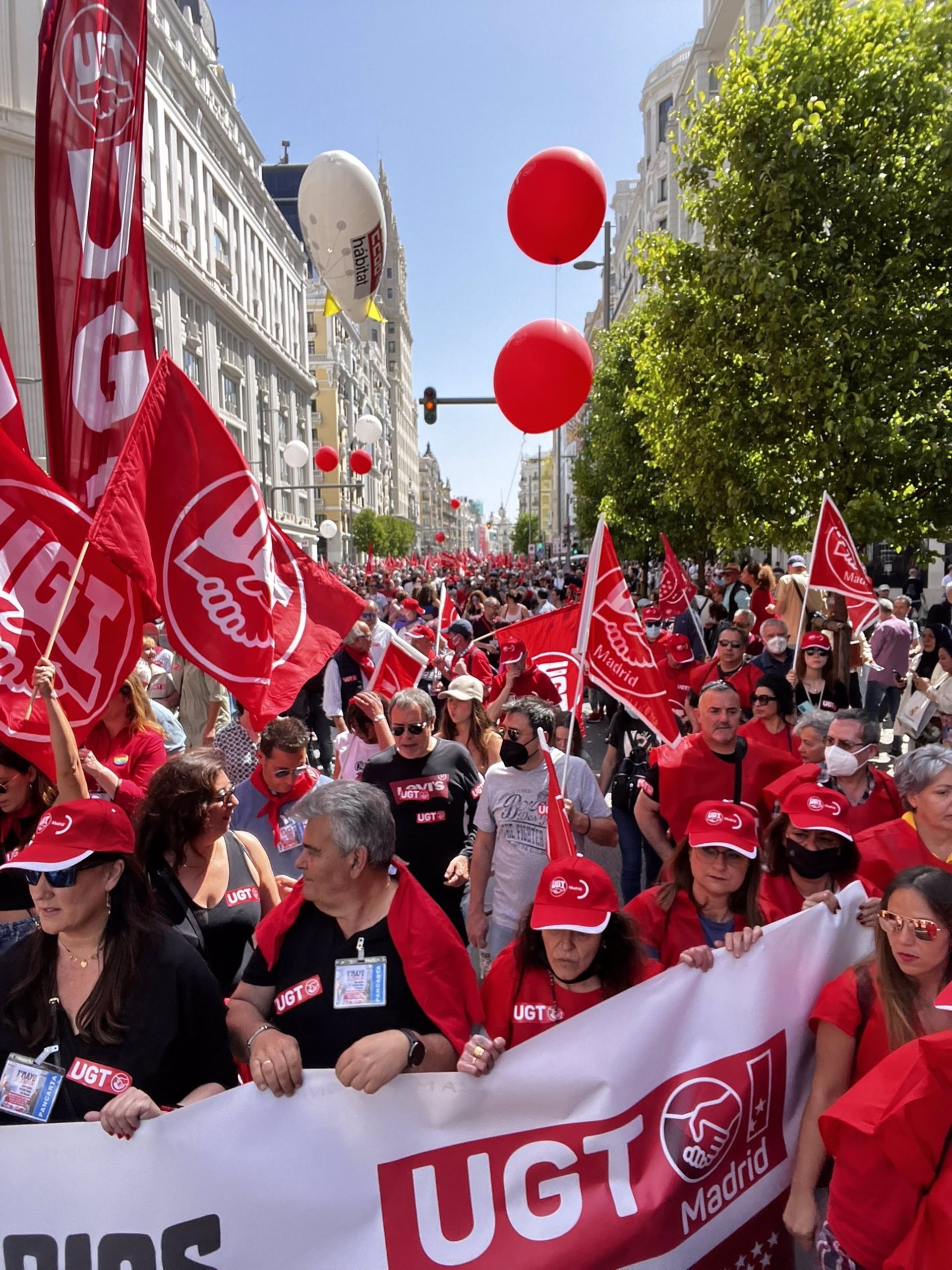 Miles de personas se movilizan en Andalucía este 1 de Mayo para exigir subir salarios por una «disparada inflación»