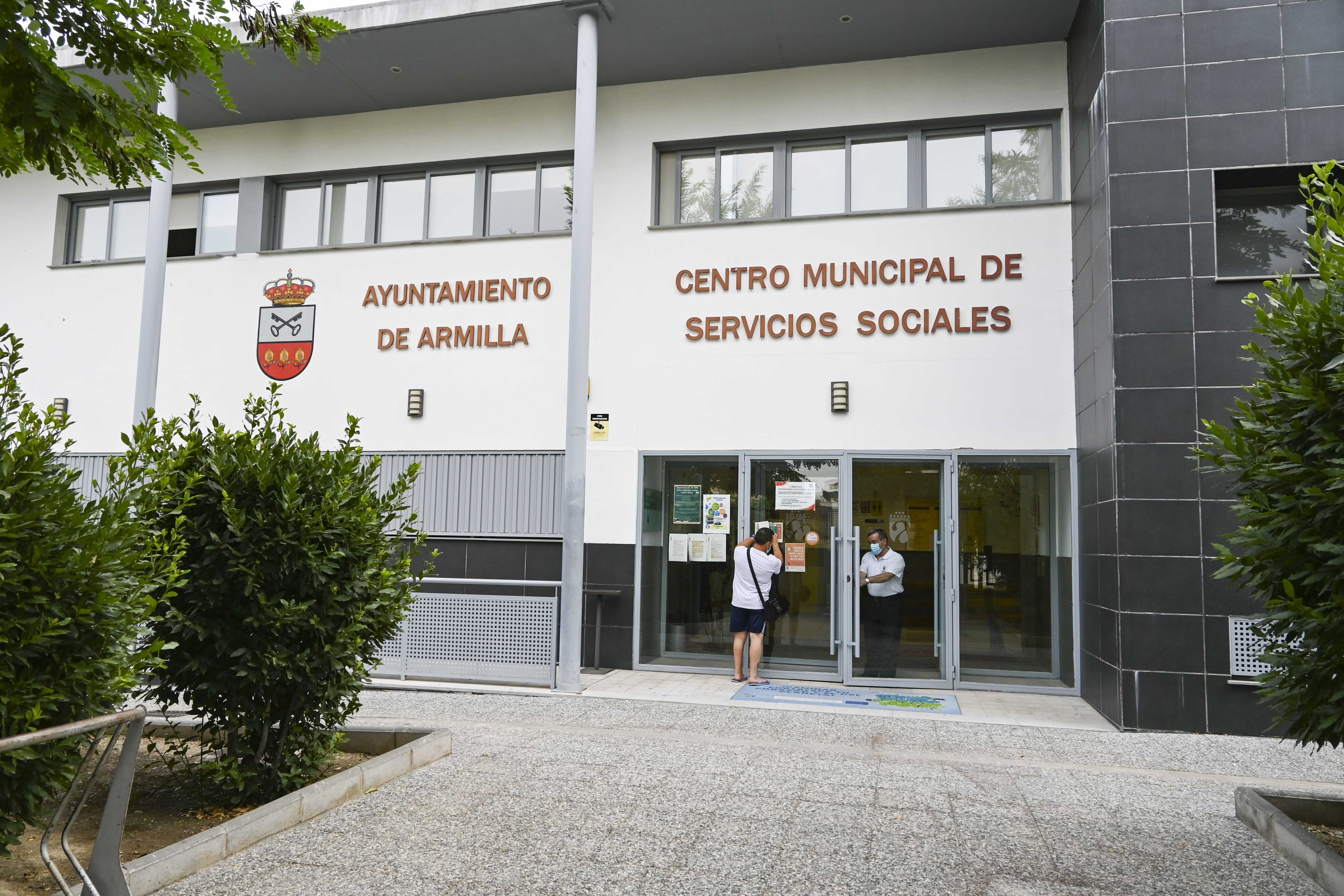 El Ayuntamiento de Armilla y la Universidad firman convenio para atención odontológica a las personas en riesgo de exclusión social