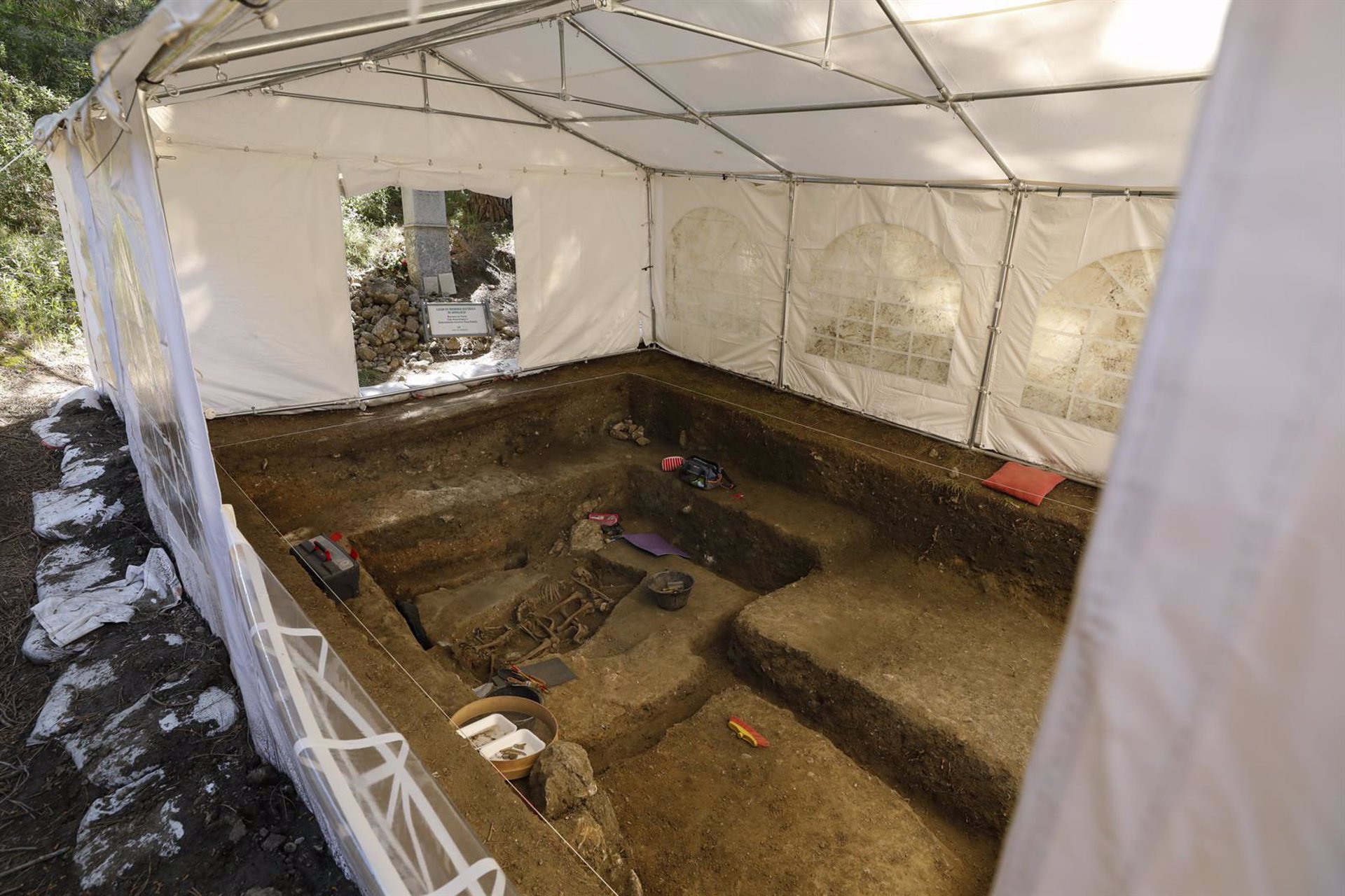 El equipo de la UGR hará nuevas exhumaciones en el barranco de Víznar y El Caracolar en 2023