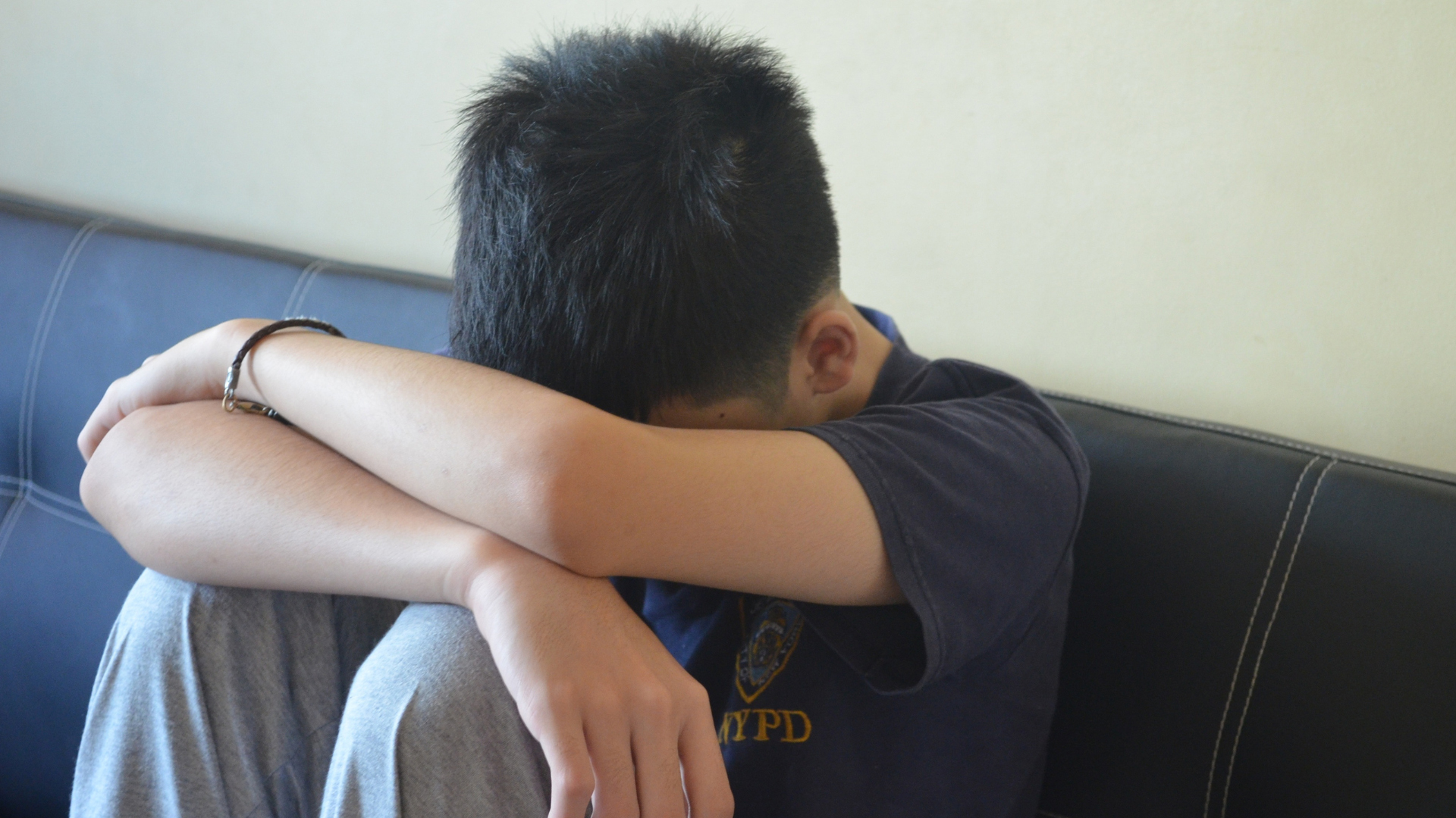 Un equipo científico que lidera la UGR crea un instrumento de evaluación psicológica para evitar el suicidio en adolescentes Un equipo científico que lidera la UGR crea un instrumento de evaluación psicológica para evitar el suicidio en adolescentes