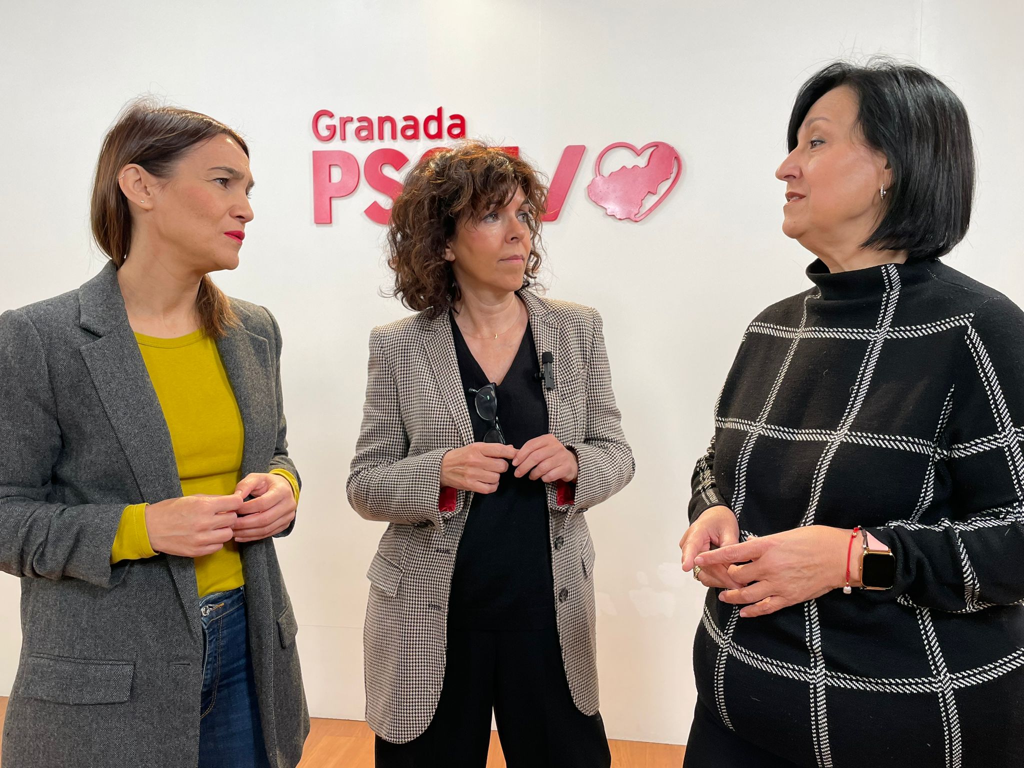 El PSOE urge a la Junta a solucionar la ausencia de plazas de Radiología en la provincia