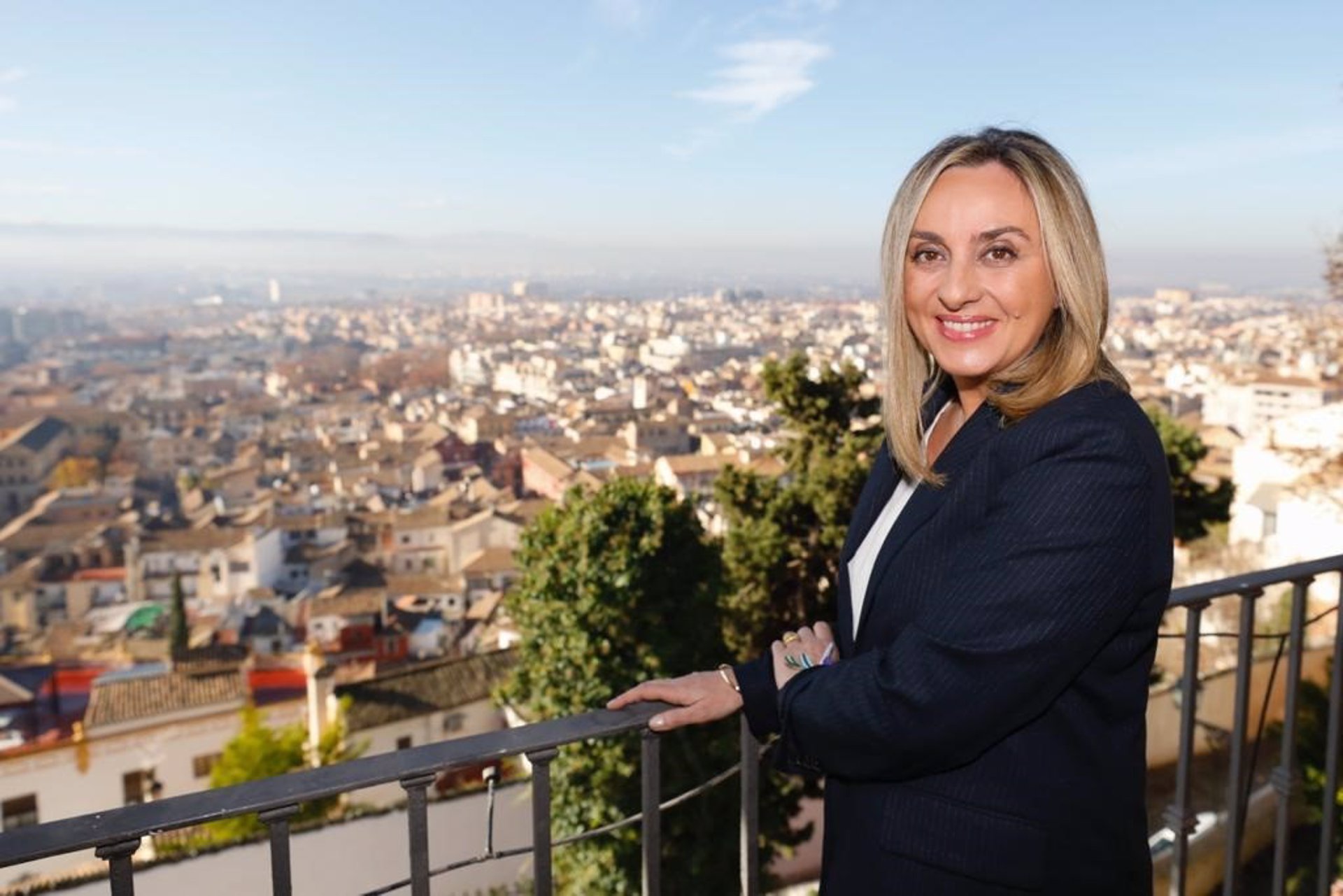 La consejera Carazo, candidata del PP a la Alcaldía de Granada: «Elijo volcarme en esta ciudad»