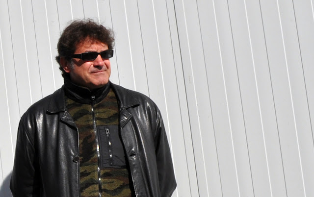 Fallece Francis Cuberos, hueteño, promotor musical y pionero de los festivales de gran formato en España Fallece Francis Cuberos, hueteño, promotor musical y pionero de los festivales de gran formato en España